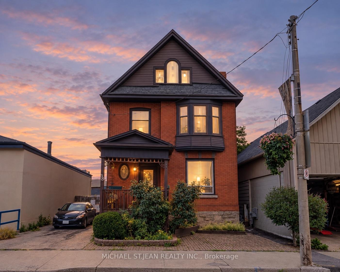 Photo of 85 Locke Street S