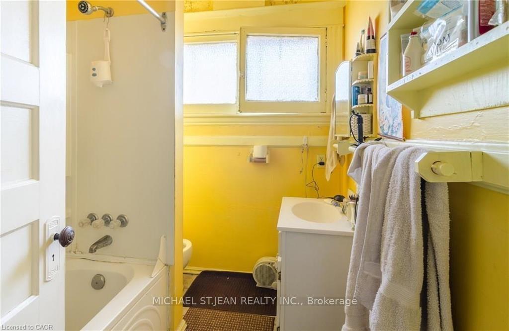 Photo 20 of 85 Locke Street S, Hamilton, Kirkendall — HOMEH
