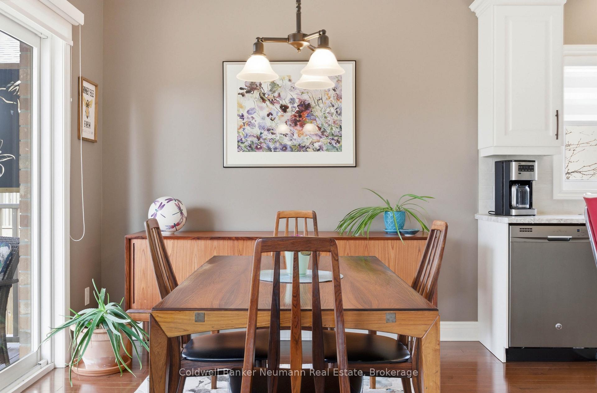 Photo 14 of 12 Brown Street S, Minto — HOMEH