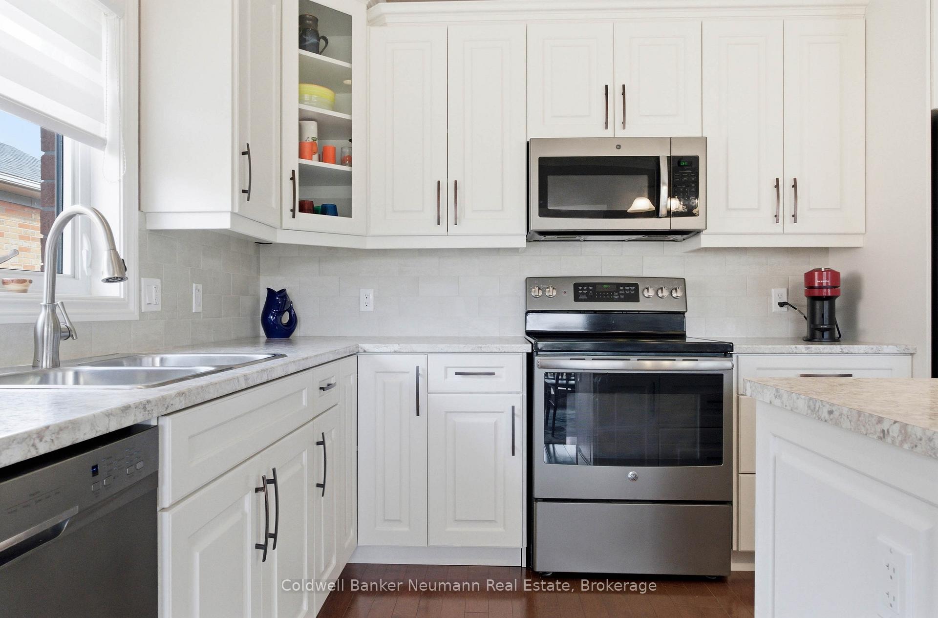 Photo 17 of 12 Brown Street S, Minto — HOMEH