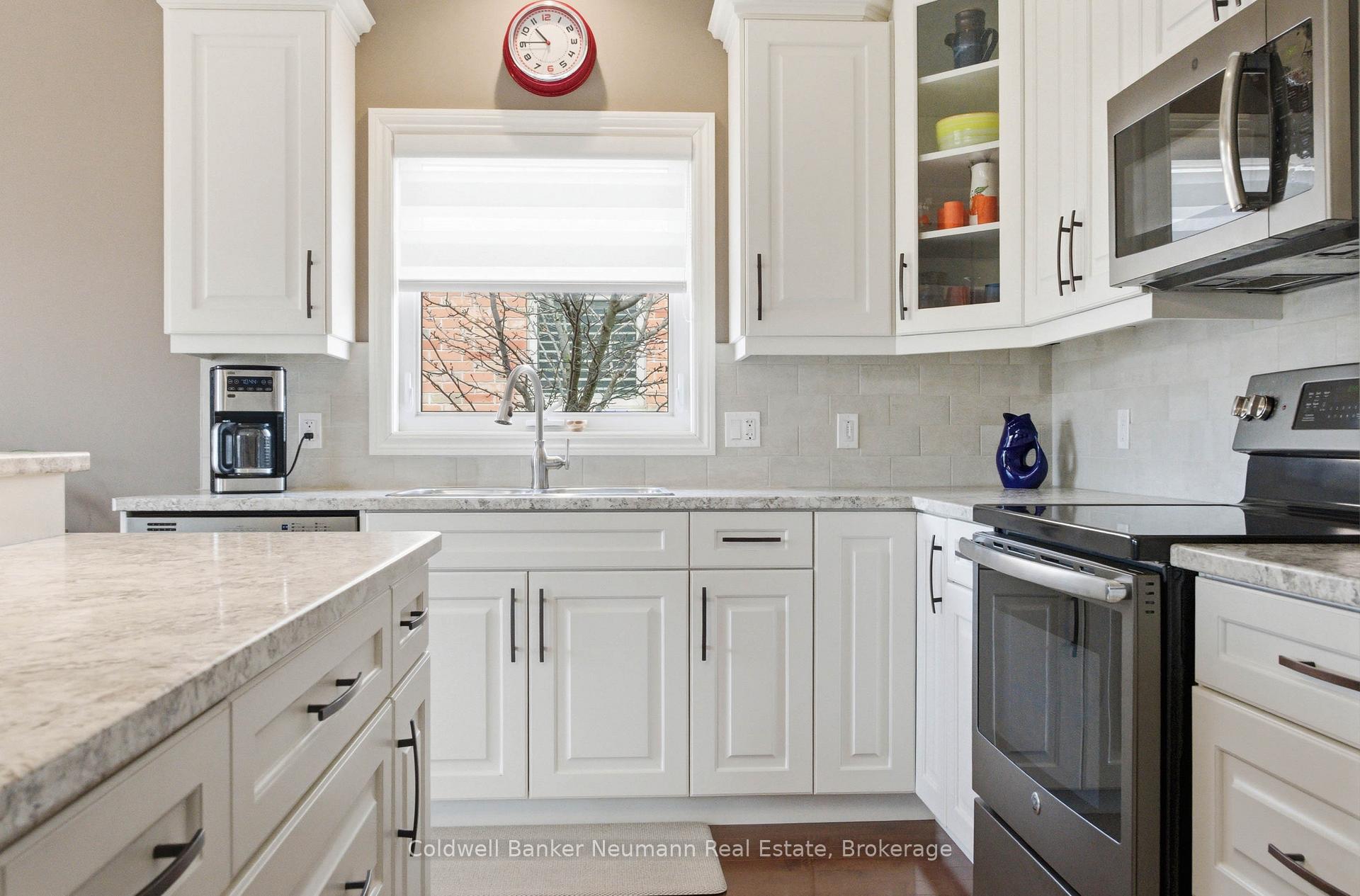 Photo 18 of 12 Brown Street S, Minto — HOMEH