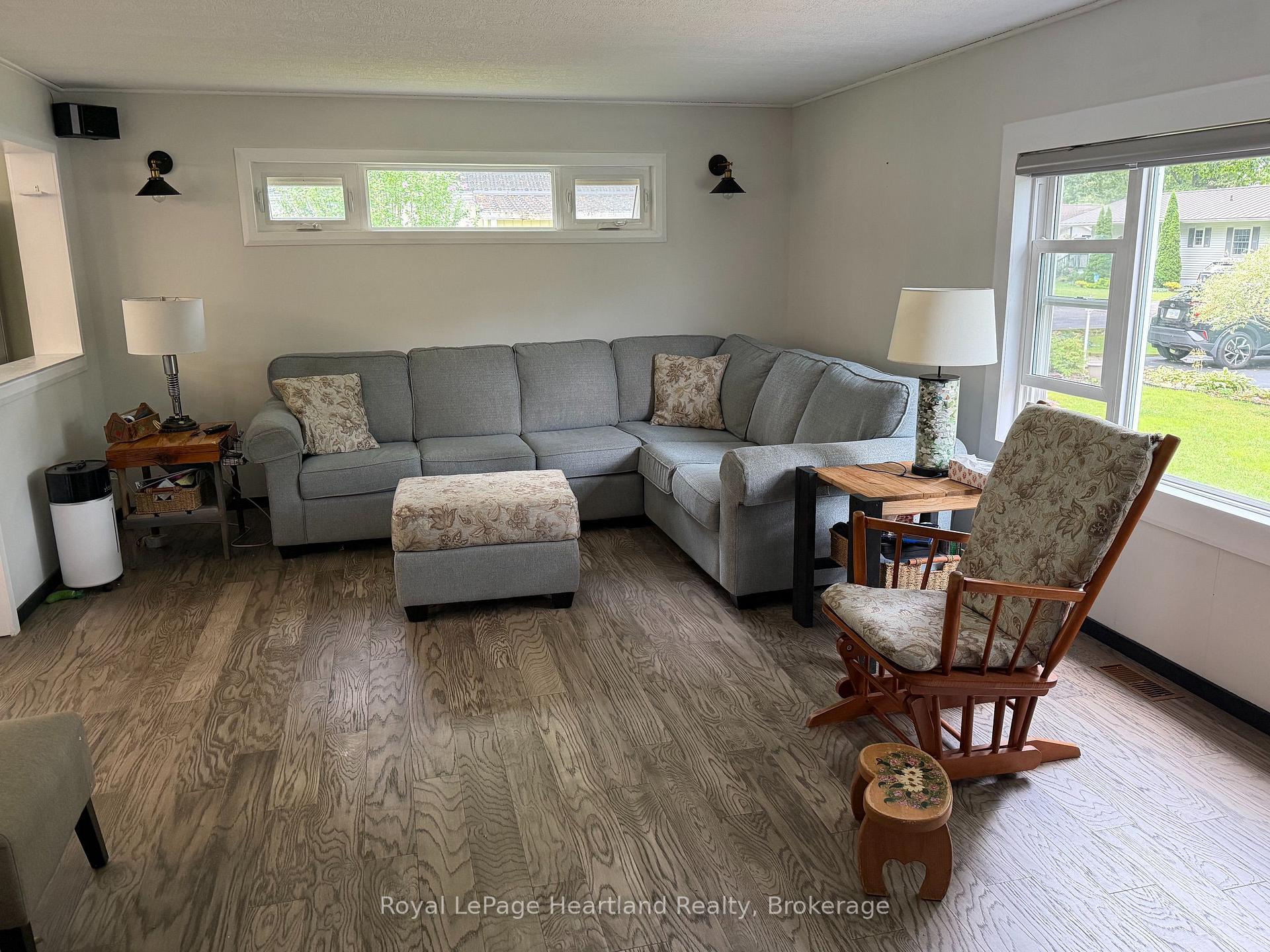 Photo 4 of 2 Huron Lane, Ashfield-Colborne-Wawanosh, Colborne — HOMEH
