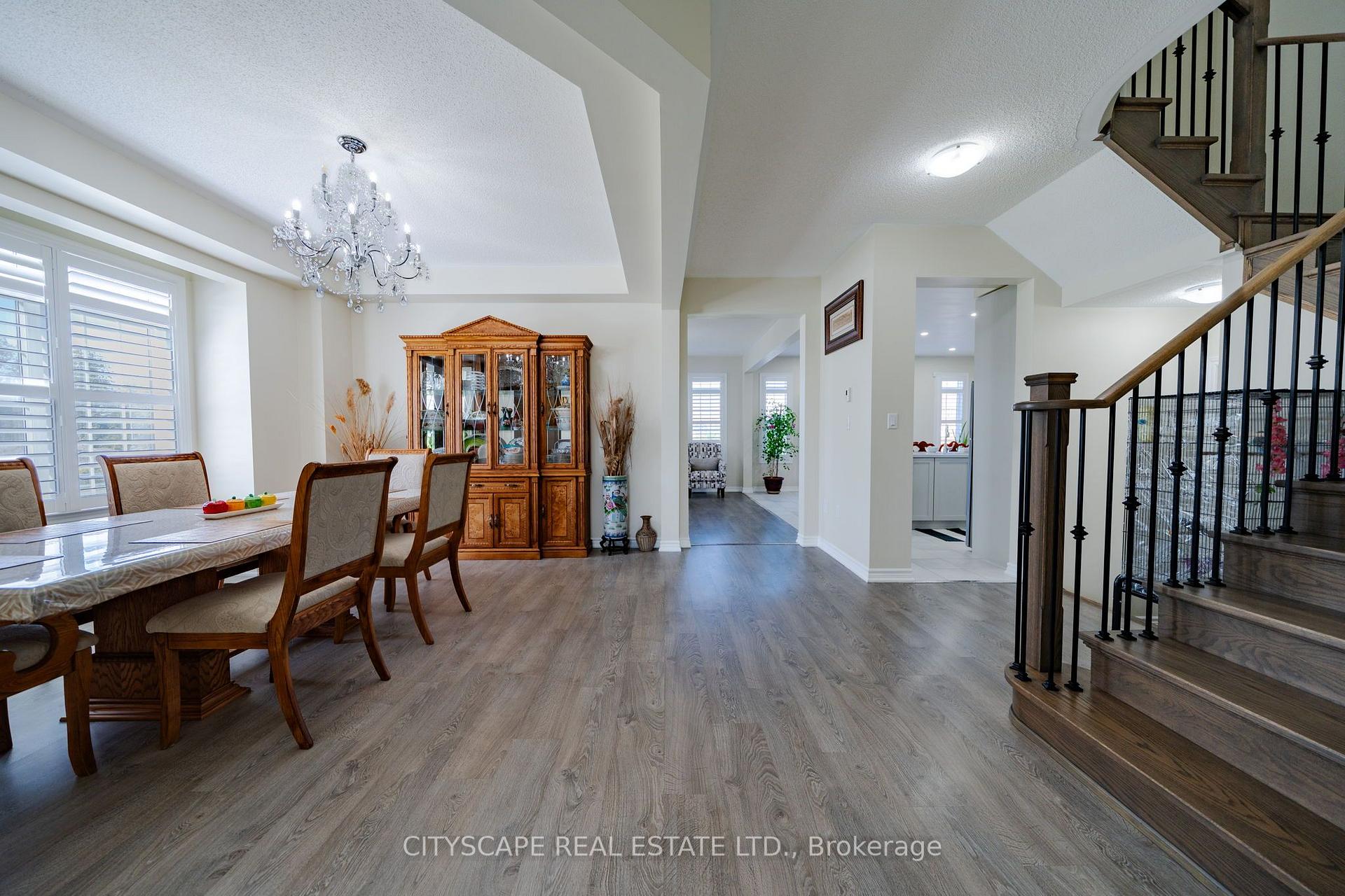 Photo 12 of 250 Crombie Street, Clarington, Bowmanville — HOMEH