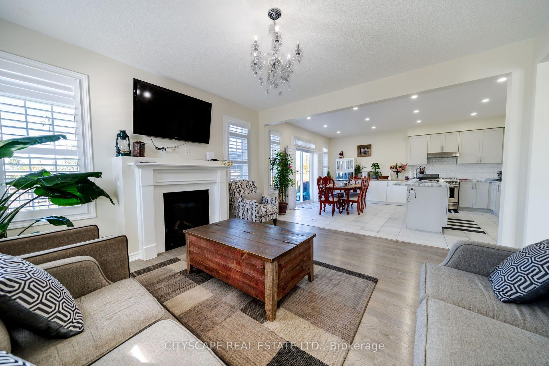 Photo 17 of 250 Crombie Street, Clarington, Bowmanville — HOMEH
