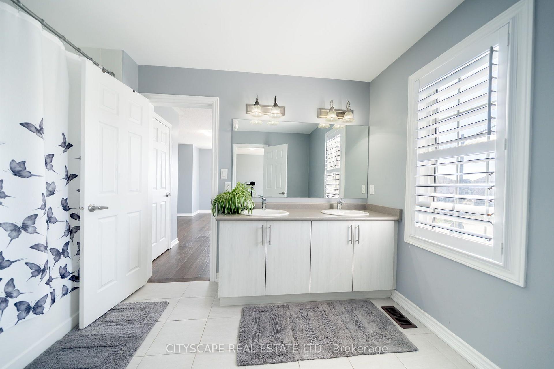 Photo 38 of 250 Crombie Street, Clarington, Bowmanville — HOMEH