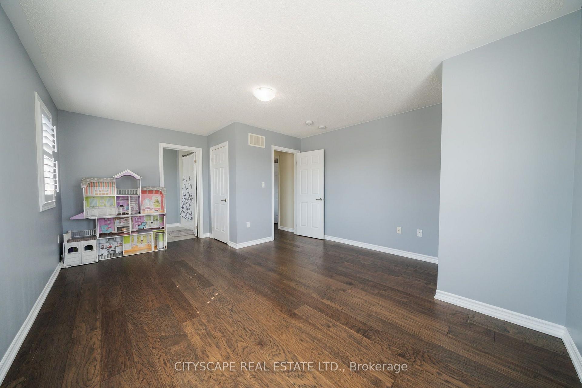 Photo 40 of 250 Crombie Street, Clarington, Bowmanville — HOMEH
