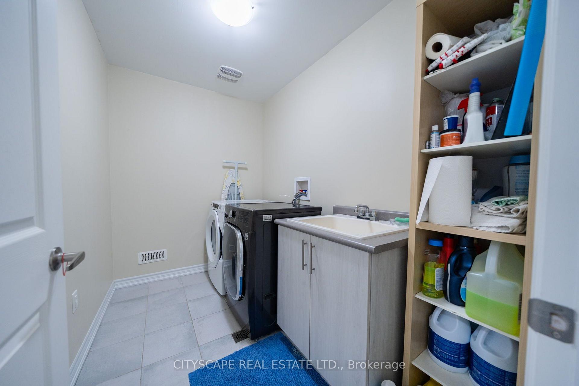 Photo 45 of 250 Crombie Street, Clarington, Bowmanville — HOMEH