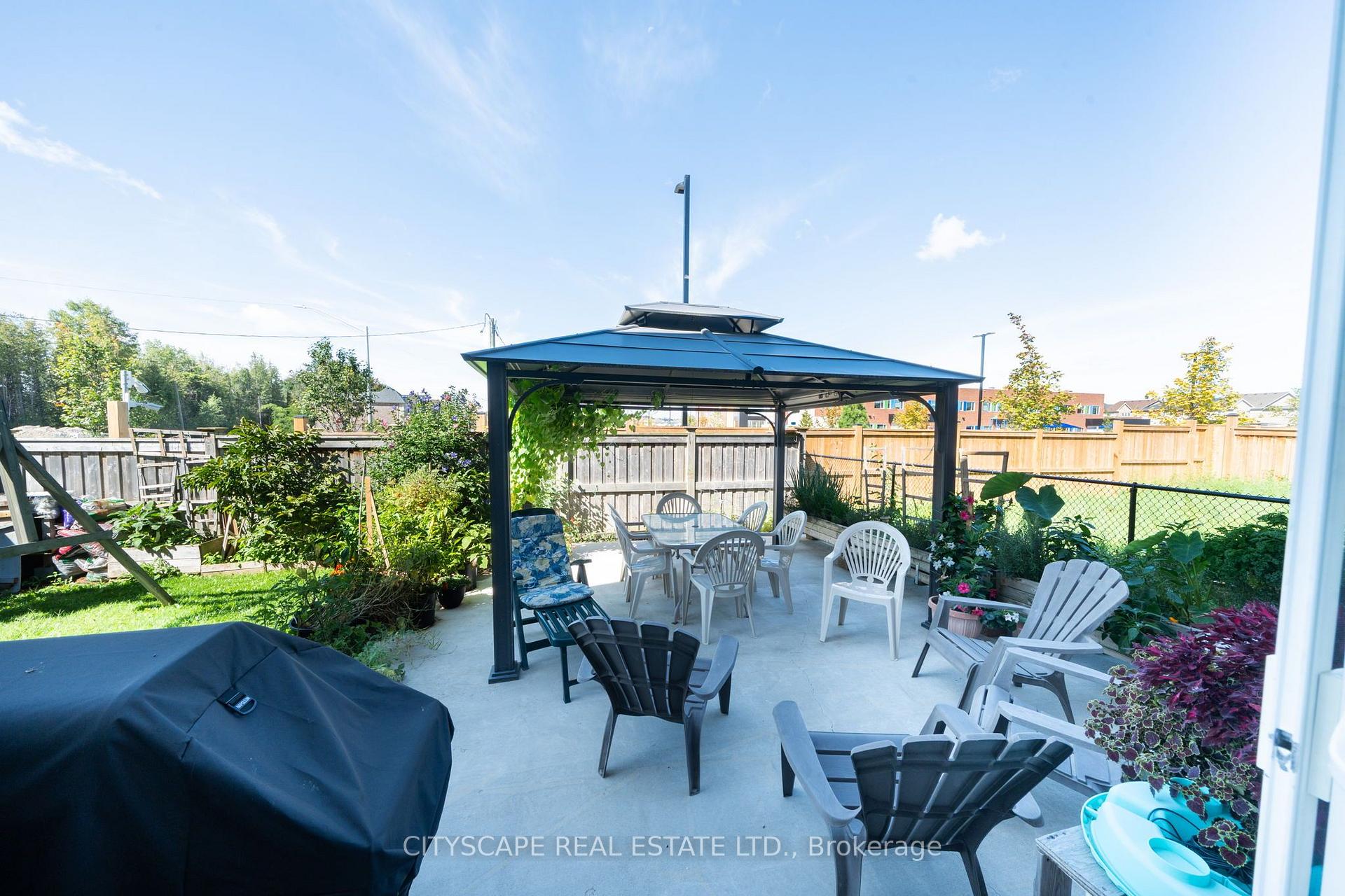 Photo 47 of 250 Crombie Street, Clarington, Bowmanville — HOMEH