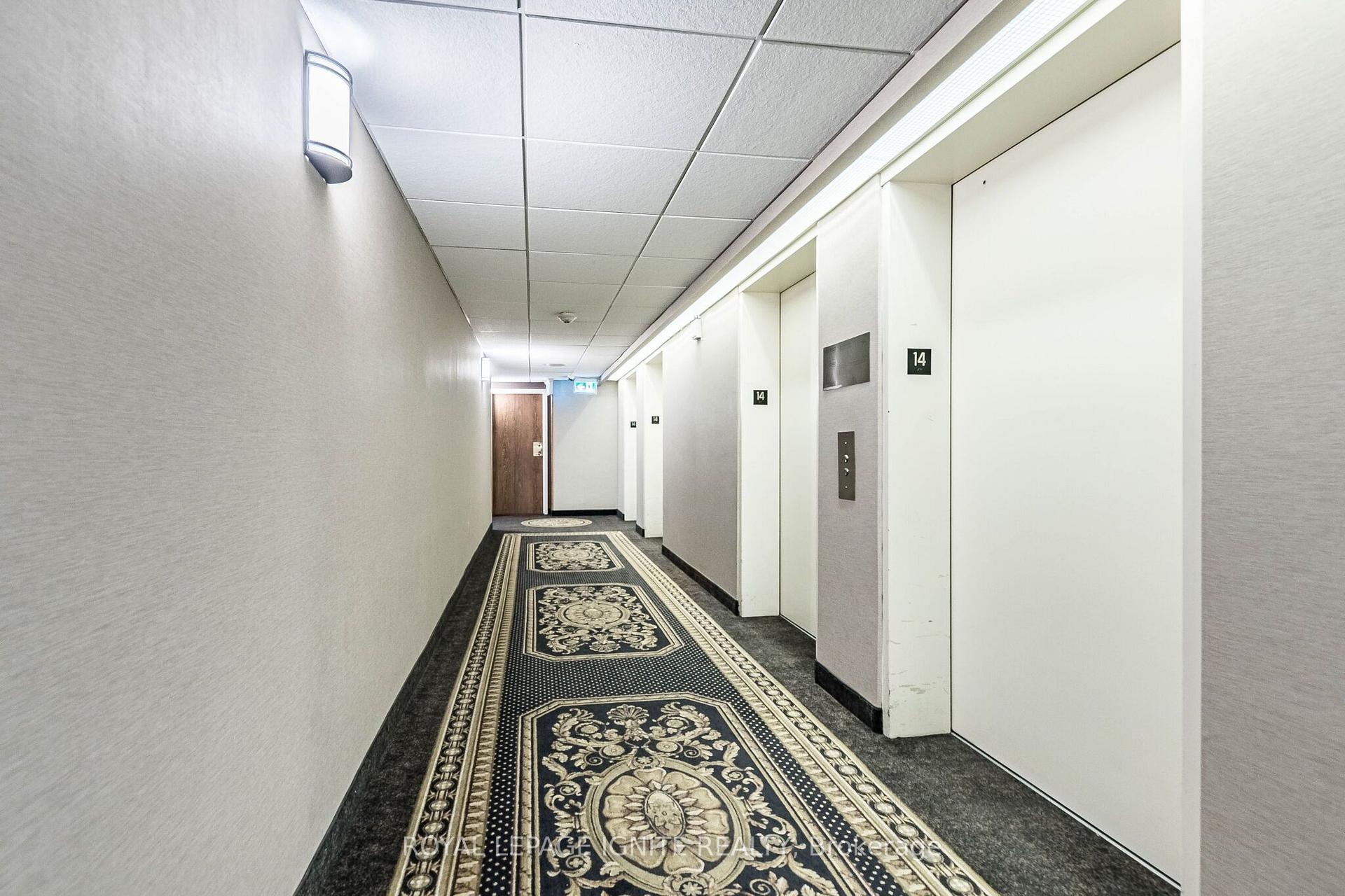 Photo 4 of Unit 1409, 550 Webb Drive, Mississauga, City Centre — HOMEH