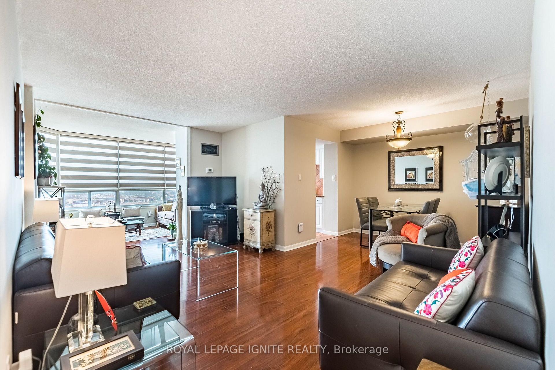 Photo 7 of Unit 1409, 550 Webb Drive, Mississauga, City Centre — HOMEH