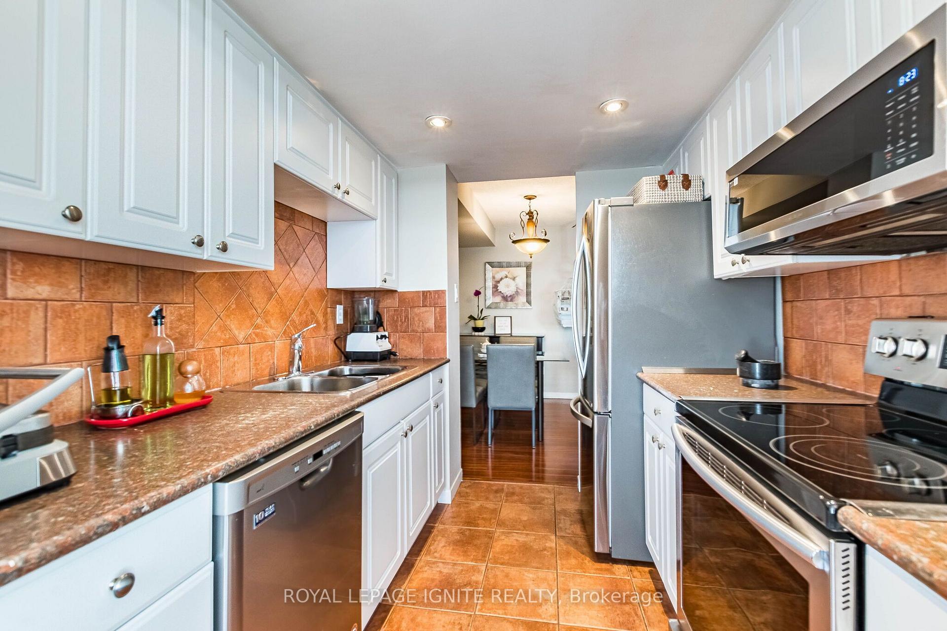 Photo 21 of Unit 1409, 550 Webb Drive, Mississauga, City Centre — HOMEH