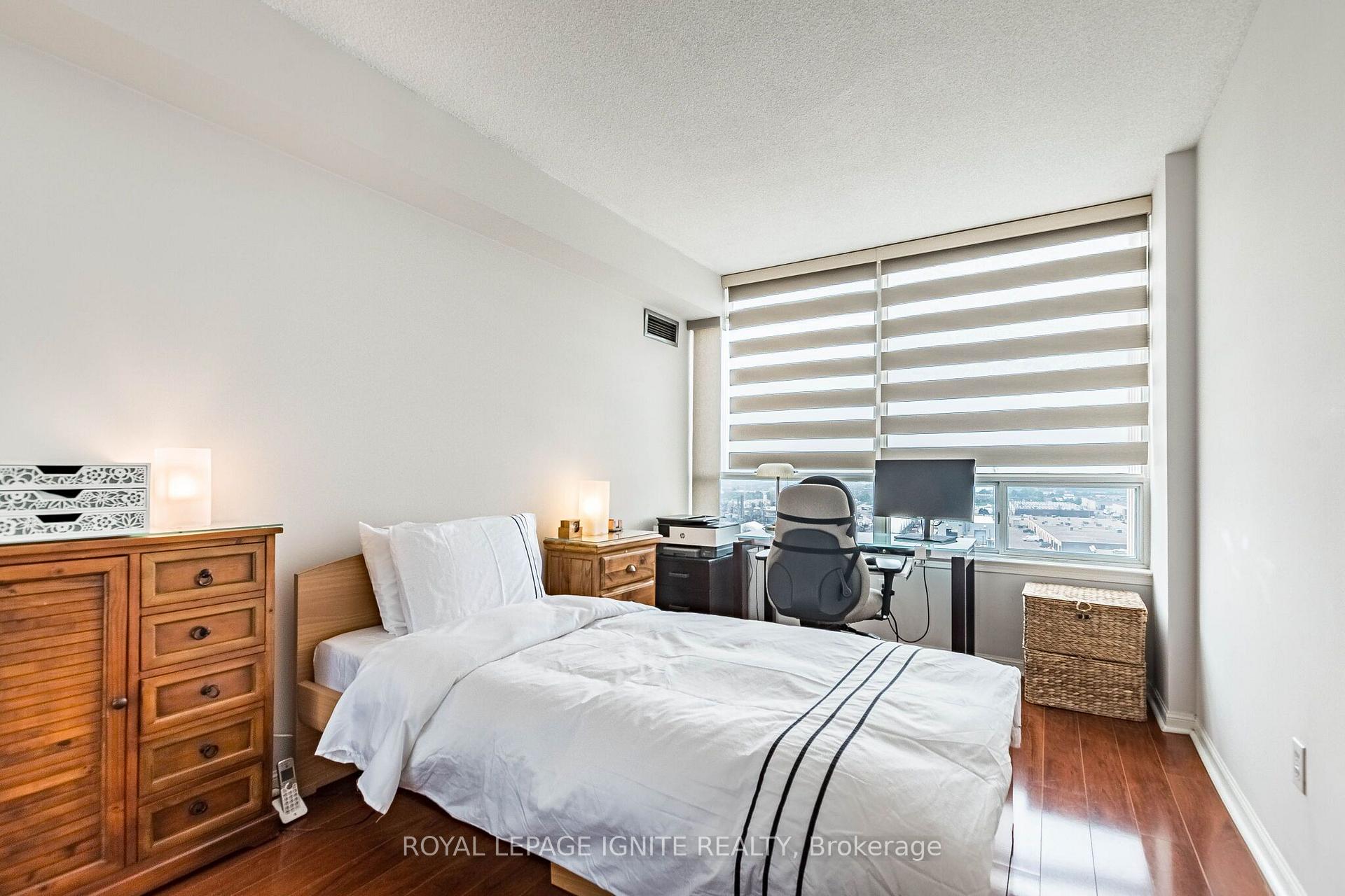 Photo 32 of Unit 1409, 550 Webb Drive, Mississauga, City Centre — HOMEH