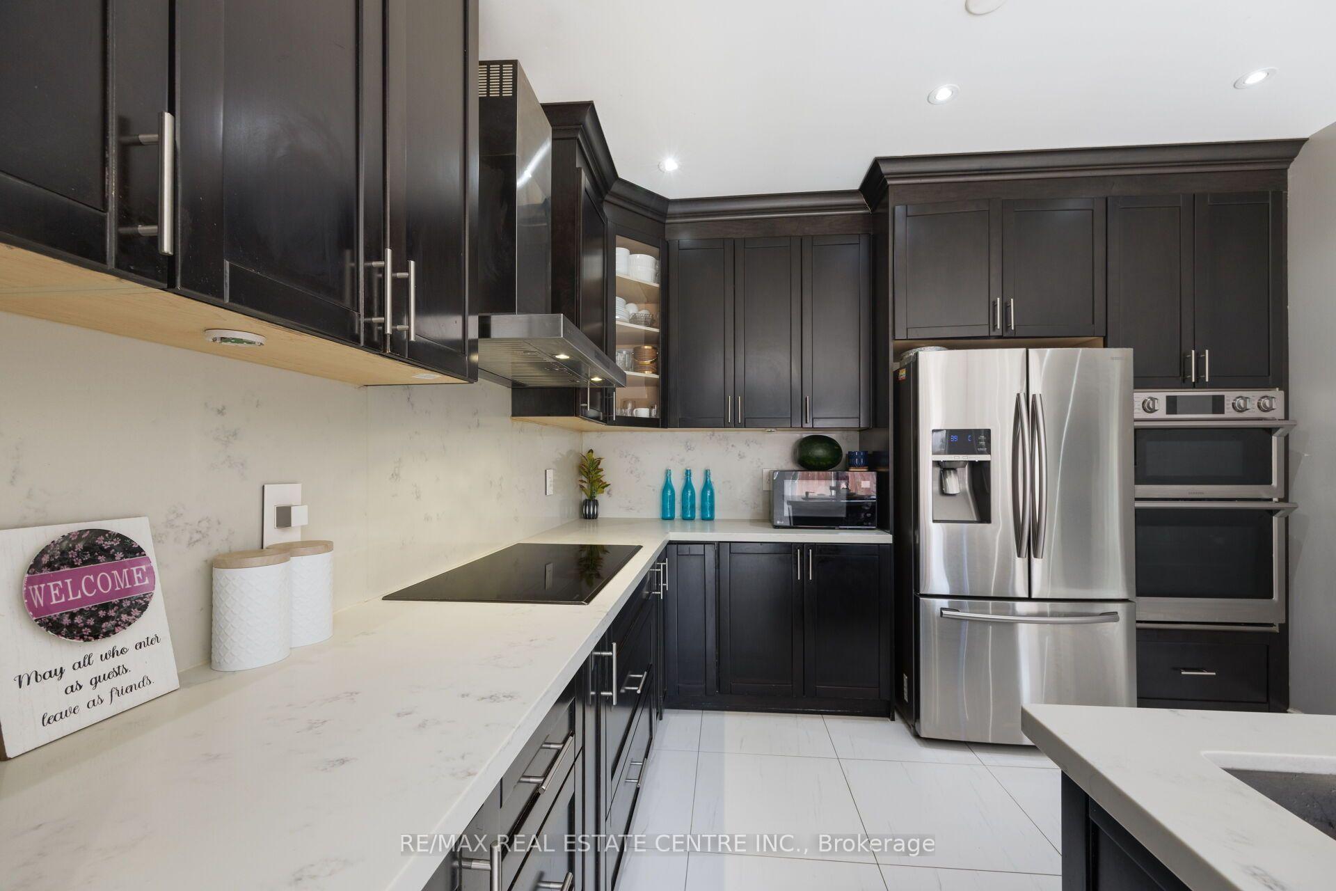 Photo 14 of 54 Lockburn Crescent, Brampton, Fletcher's Meadow — HOMEH