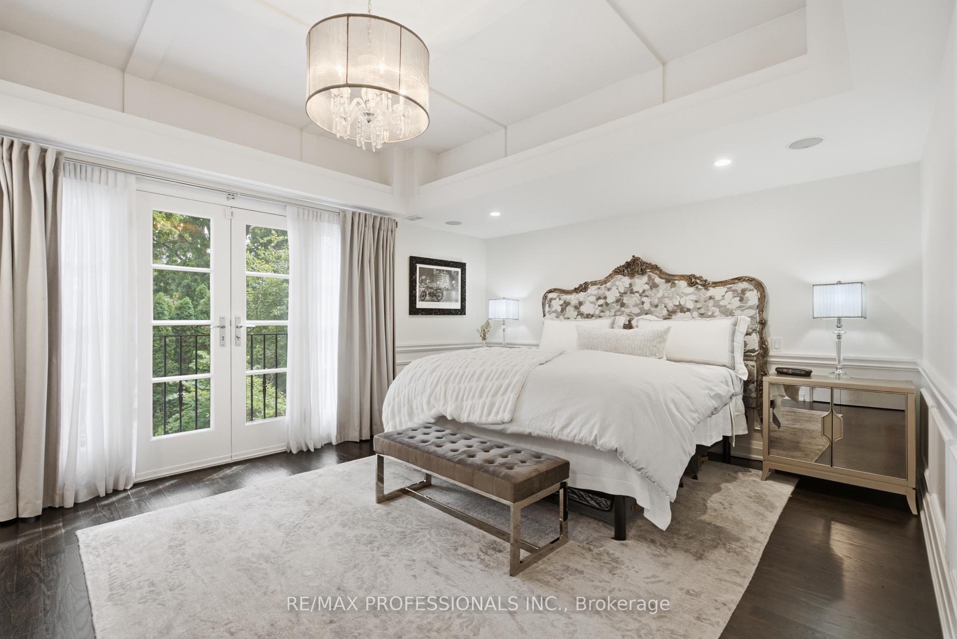 Photo 22 of 19 Langmuir Crescent, Toronto, Lambton Baby Point — HOMEH