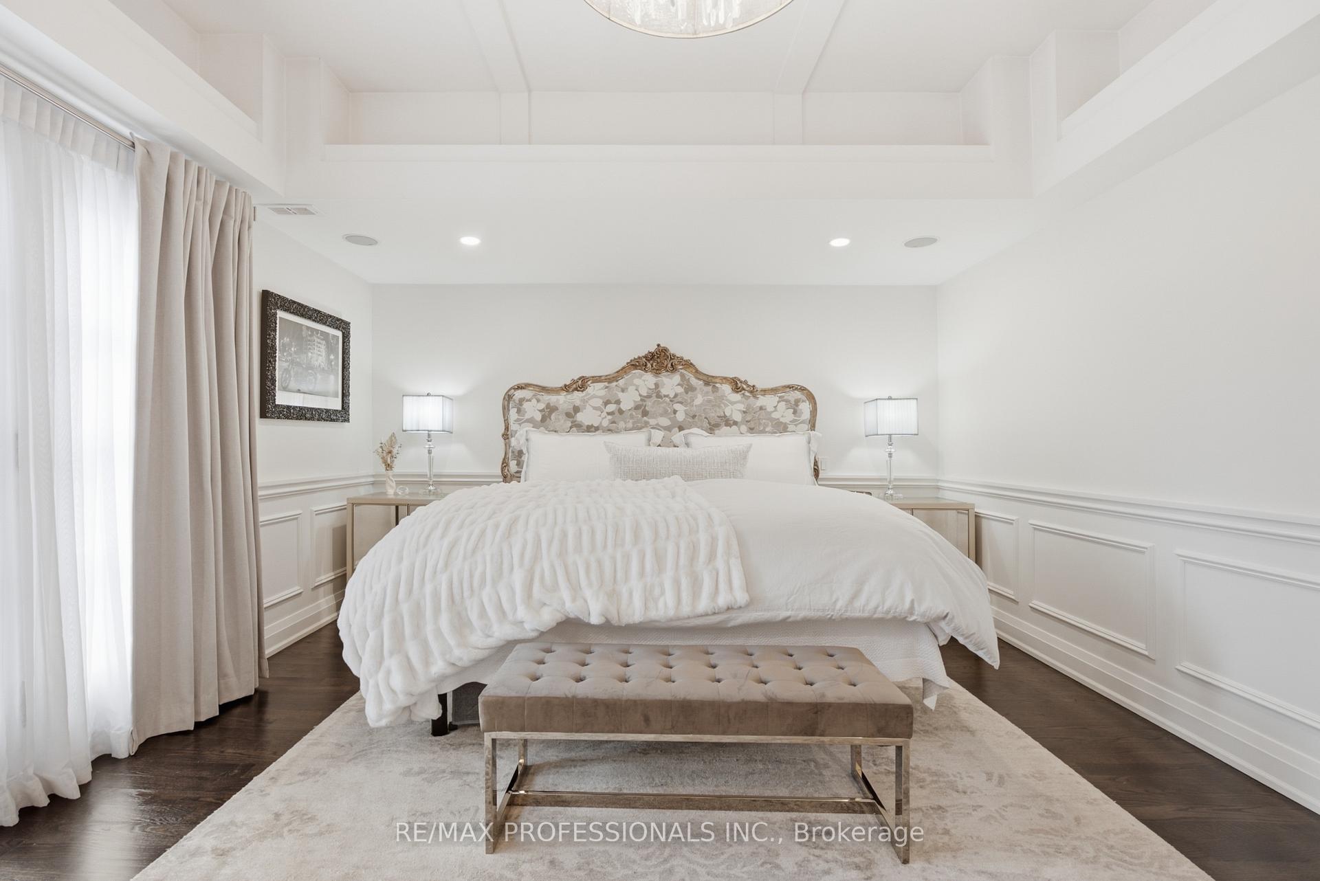 Photo 23 of 19 Langmuir Crescent, Toronto, Lambton Baby Point — HOMEH