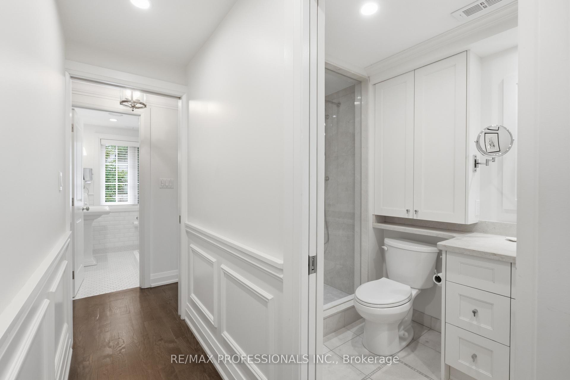 Photo 26 of 19 Langmuir Crescent, Toronto, Lambton Baby Point — HOMEH