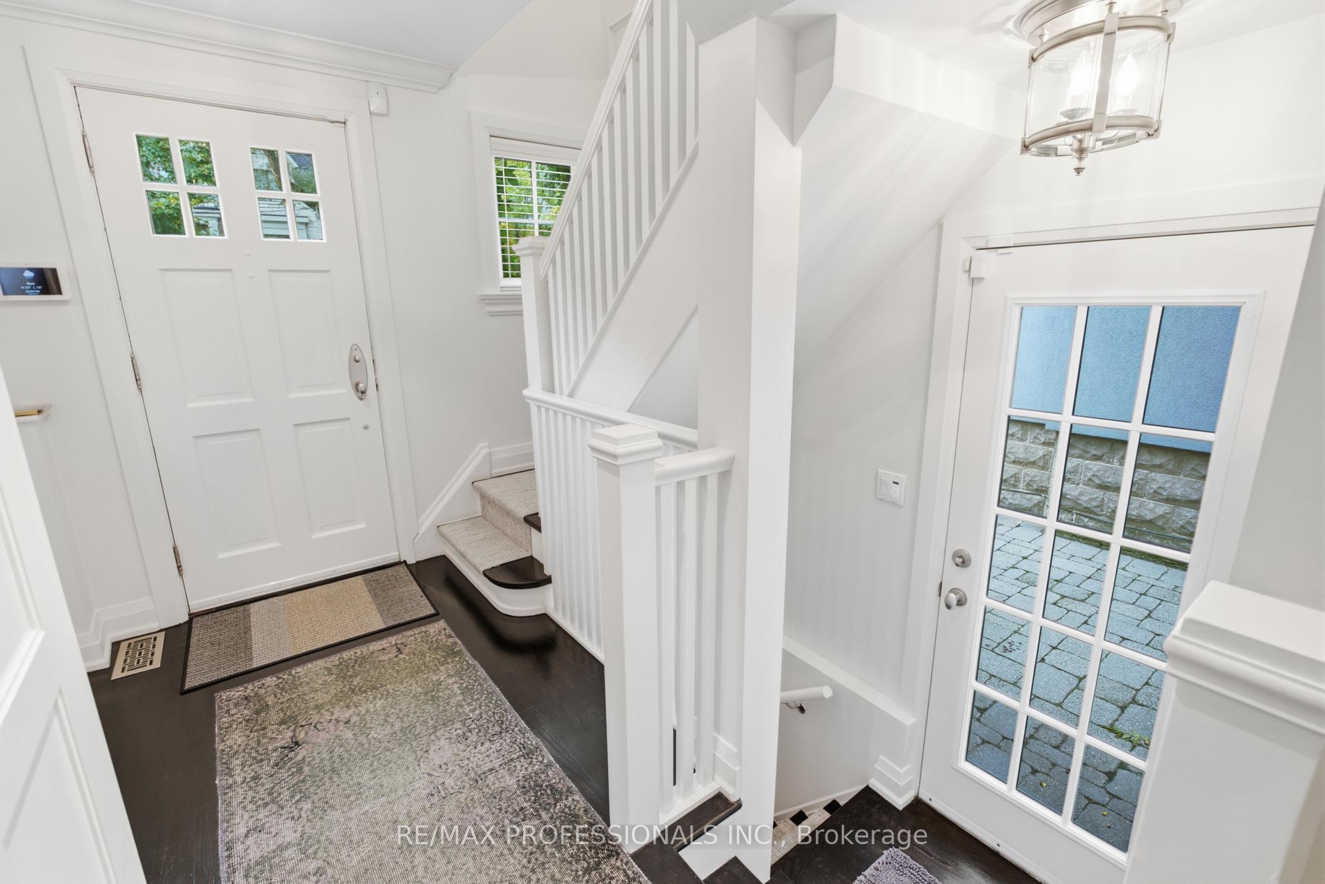 Photo 34 of 19 Langmuir Crescent, Toronto, Lambton Baby Point — HOMEH