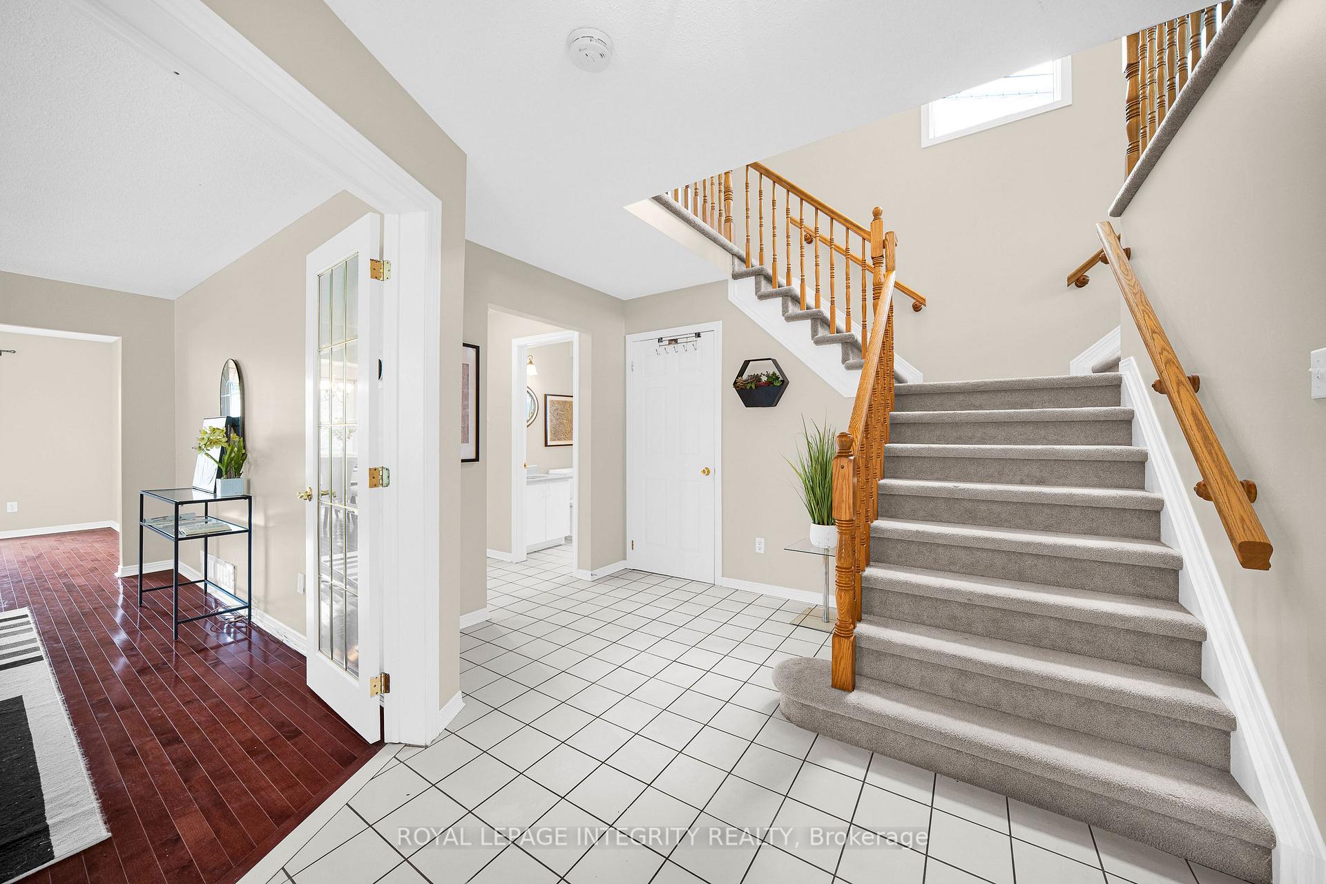 Photo 5 of 25 Springwater Drive, Ottawa, Kanata - Bridlewood — HOMEH