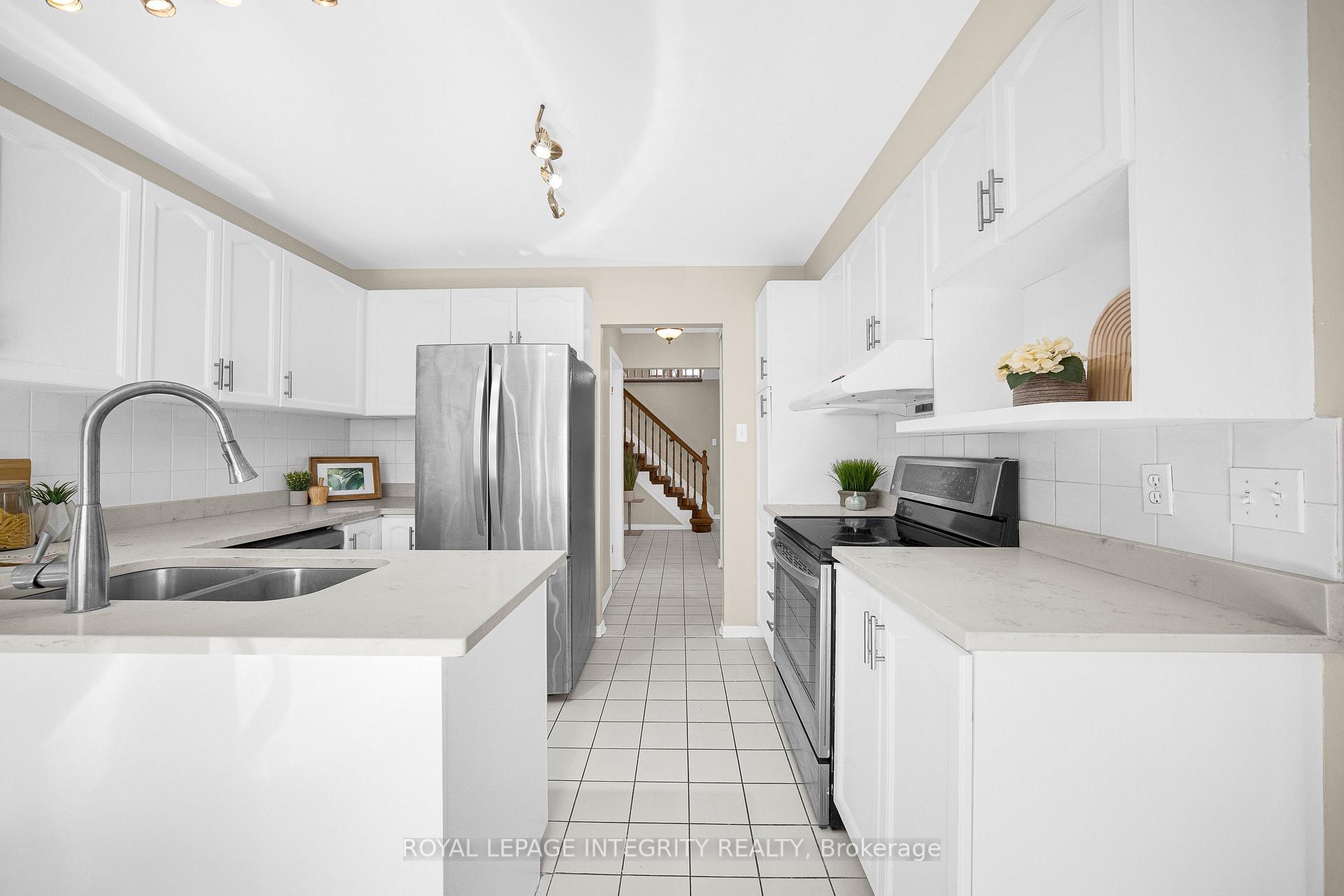 Photo 15 of 25 Springwater Drive, Ottawa, Kanata - Bridlewood — HOMEH