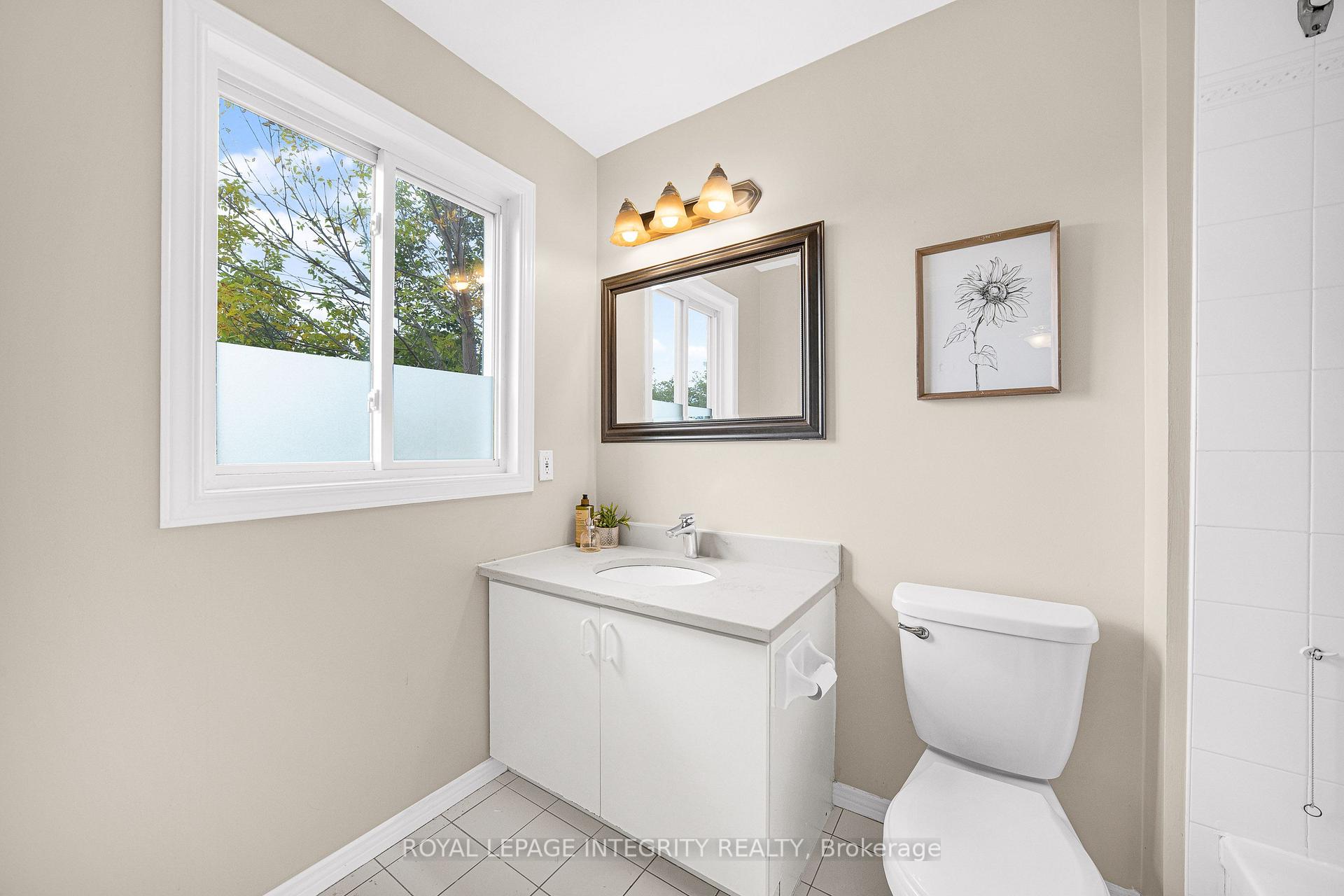 Photo 32 of 25 Springwater Drive, Ottawa, Kanata - Bridlewood — HOMEH