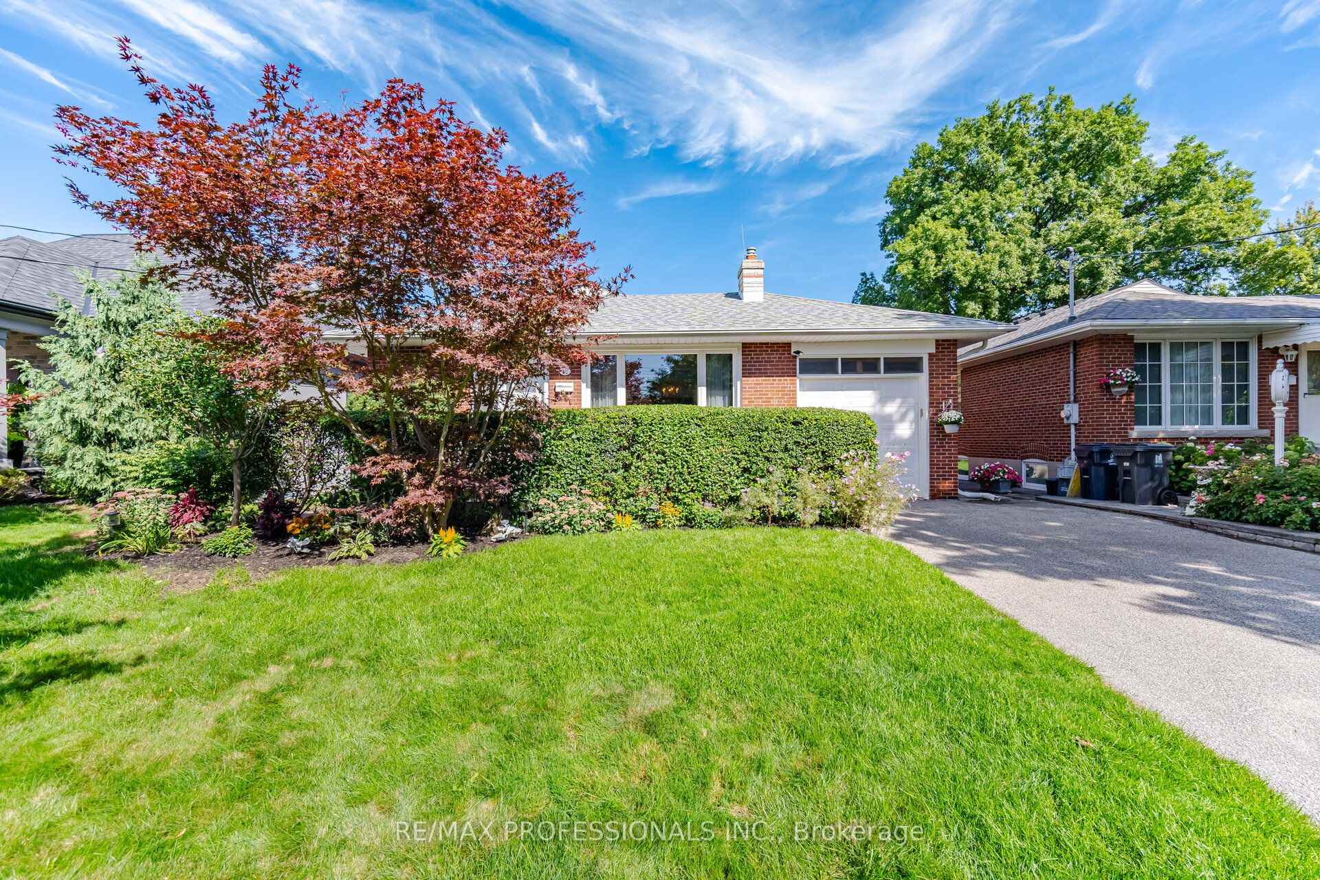 Photo 1 of 42 Cardigan Road, Etobicoke, Stonegate-Queensway — HOMEH