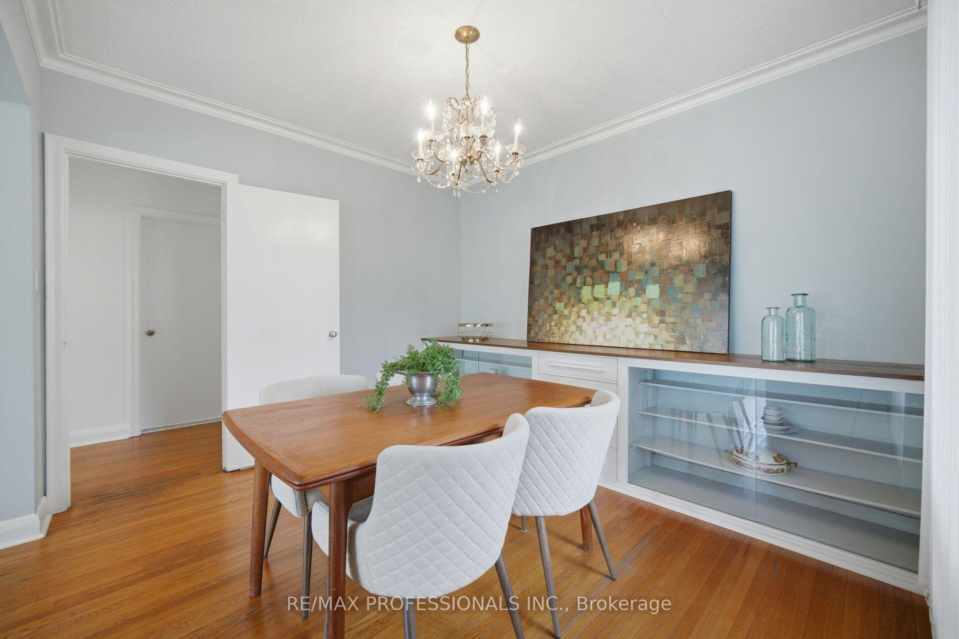 Photo 21 of 42 Cardigan Road, Etobicoke, Stonegate-Queensway — HOMEH