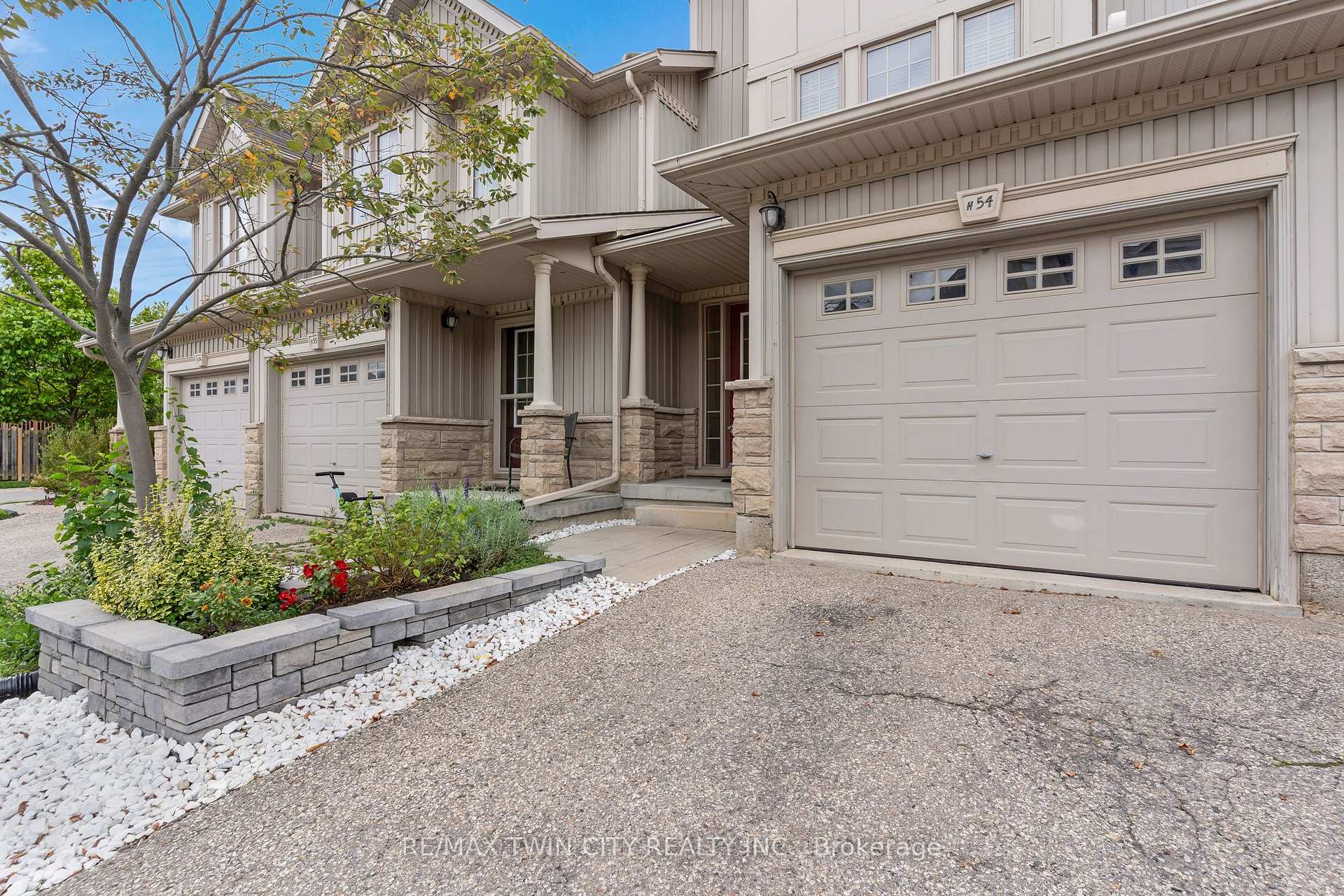 Photo 2 of Unit H54, 175 David Bergey Drive, Kitchener, Larentian West — HOMEH