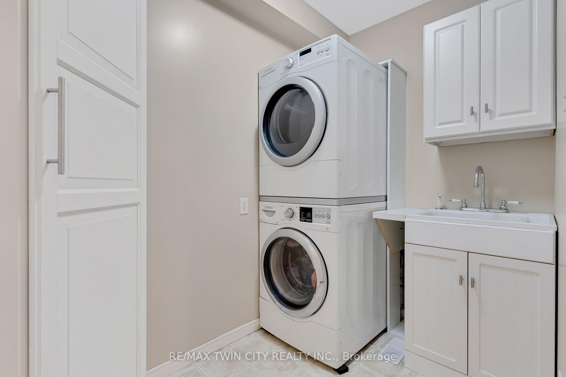 Photo 8 of Unit H54, 175 David Bergey Drive, Kitchener, Larentian West — HOMEH