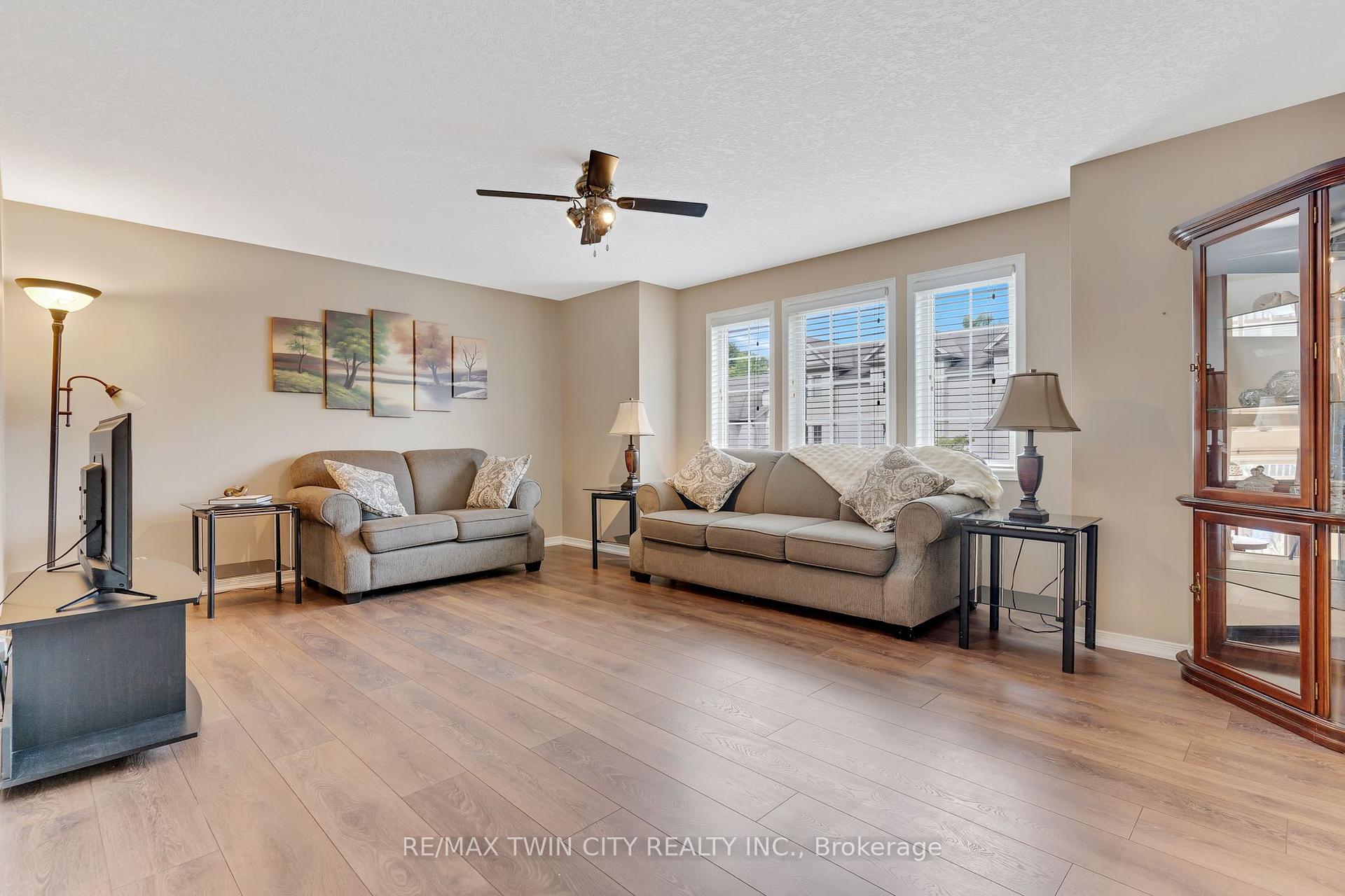 Photo 15 of Unit H54, 175 David Bergey Drive, Kitchener, Larentian West — HOMEH