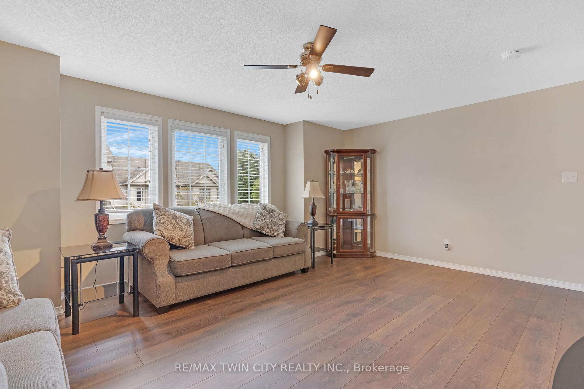 Photo 16 of Unit H54, 175 David Bergey Drive, Kitchener, Larentian West — HOMEH