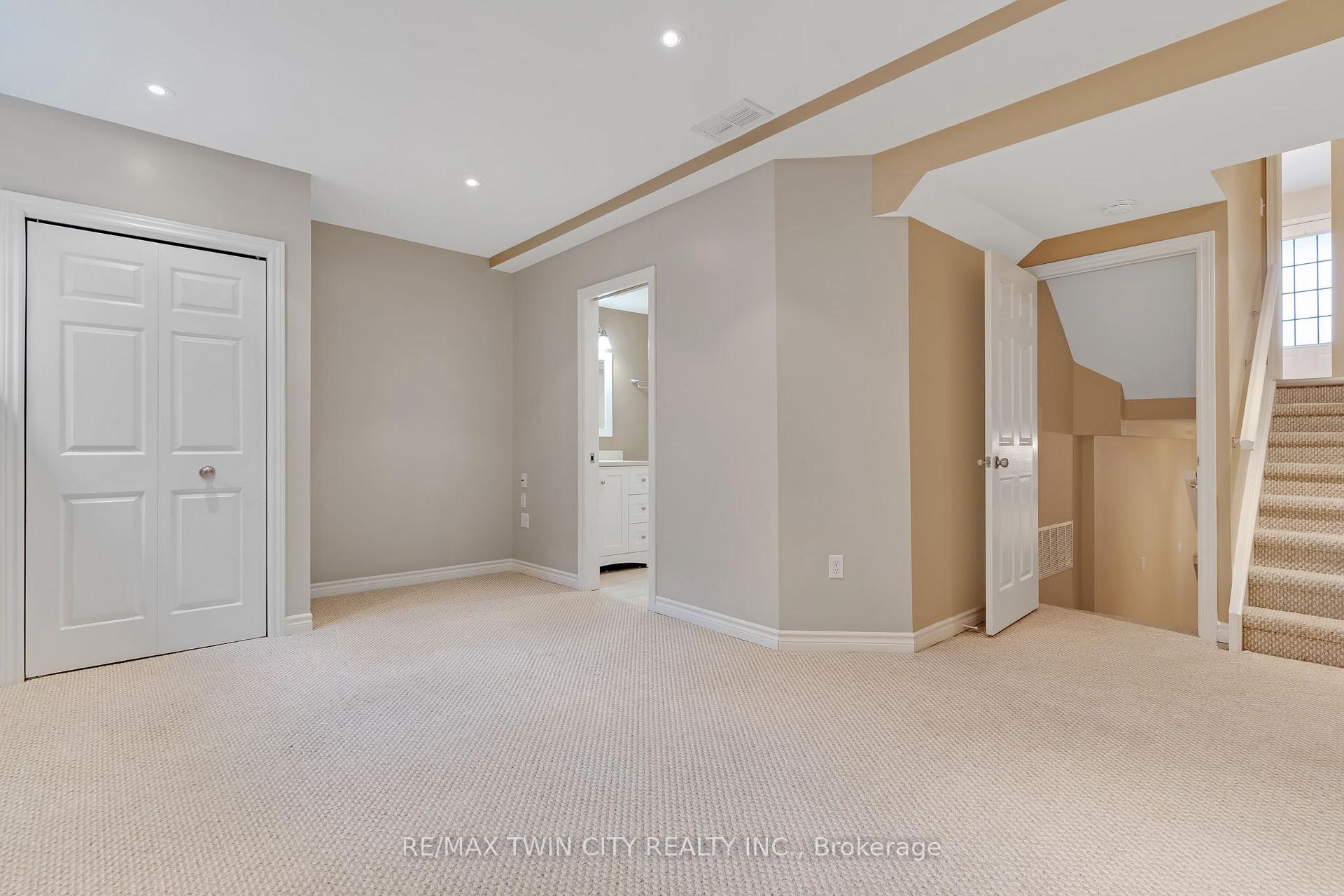 Photo 26 of Unit H54, 175 David Bergey Drive, Kitchener, Larentian West — HOMEH