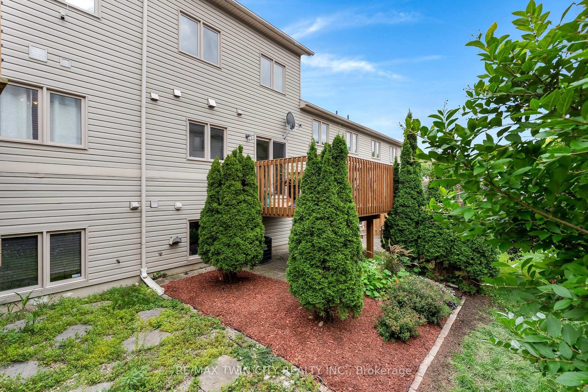Photo 33 of Unit H54, 175 David Bergey Drive, Kitchener, Larentian West — HOMEH