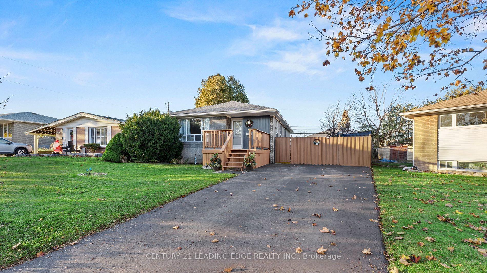 Photo 3 of 855 Zator Avenue, Pickering, Bay Ridges — HOMEH