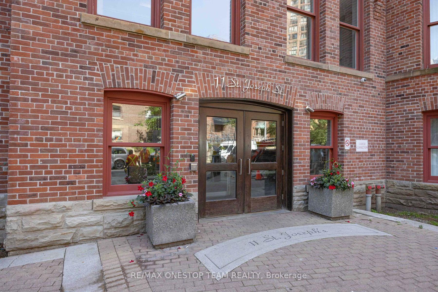 Photo 2 of Unit 504, 11 St Joseph Street, Toronto, Bay Street Corridor — HOMEH