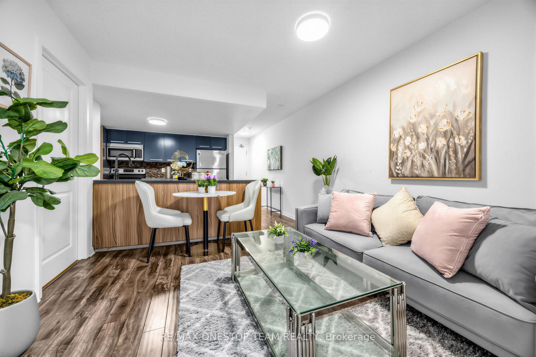 Photo 15 of Unit 504, 11 St Joseph Street, Toronto, Bay Street Corridor — HOMEH