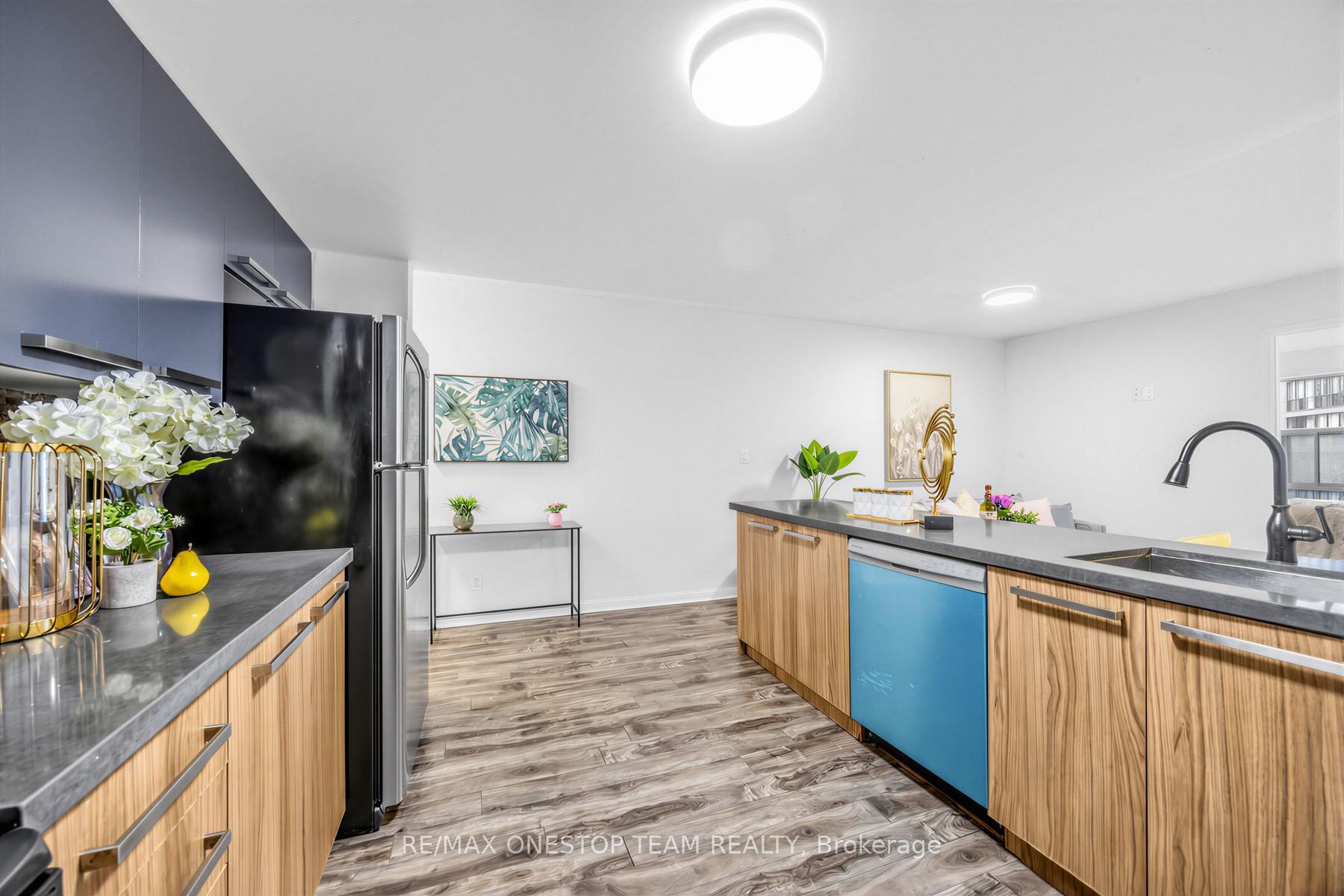 Photo 24 of Unit 504, 11 St Joseph Street, Toronto, Bay Street Corridor — HOMEH