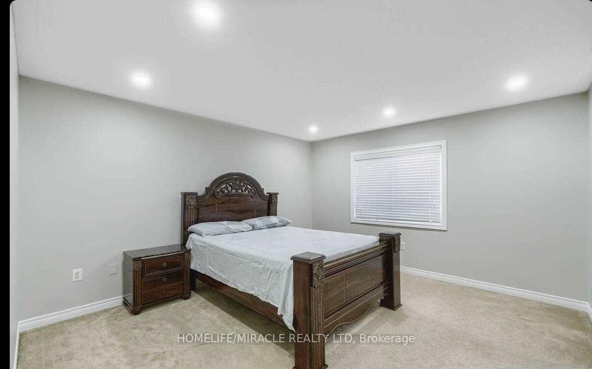 Photo 11 of 63 Antibes Drive, Brampton, Credit Valley — HOMEH