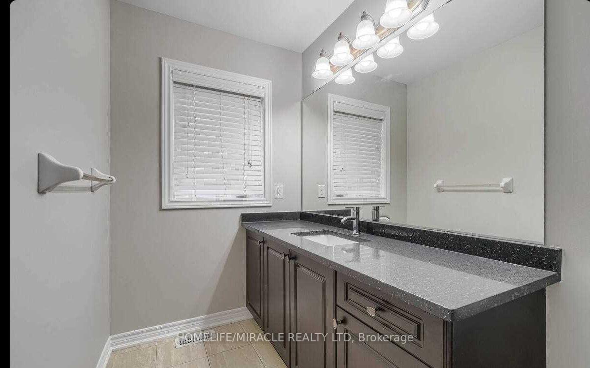 Photo 14 of 63 Antibes Drive, Brampton, Credit Valley — HOMEH