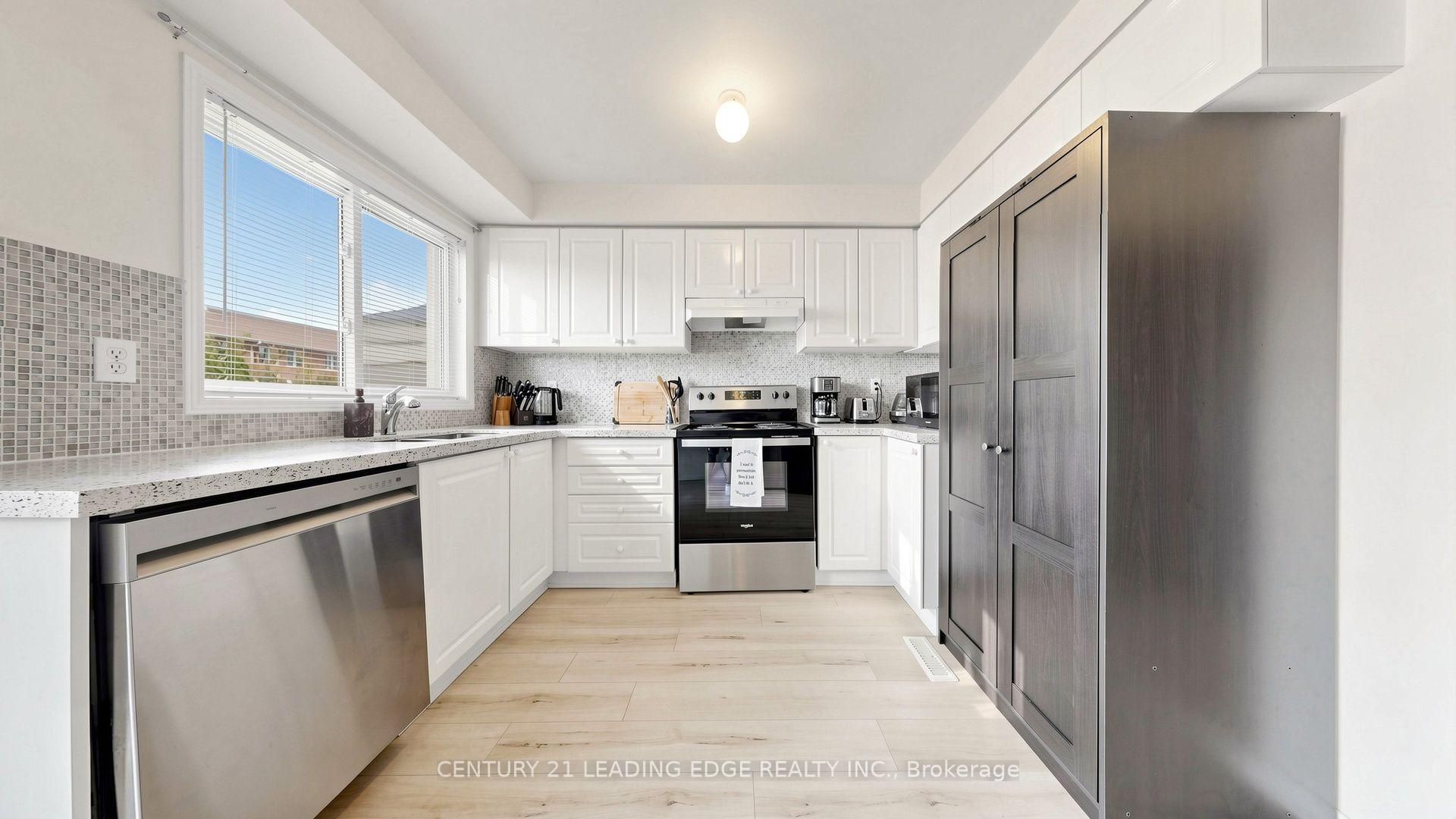 Photo 13 of 152 Bartley Drive, North York, Victoria Village — HOMEH