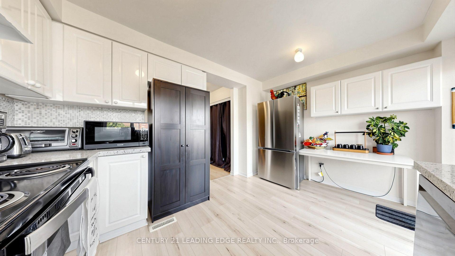 Photo 16 of 152 Bartley Drive, North York, Victoria Village — HOMEH