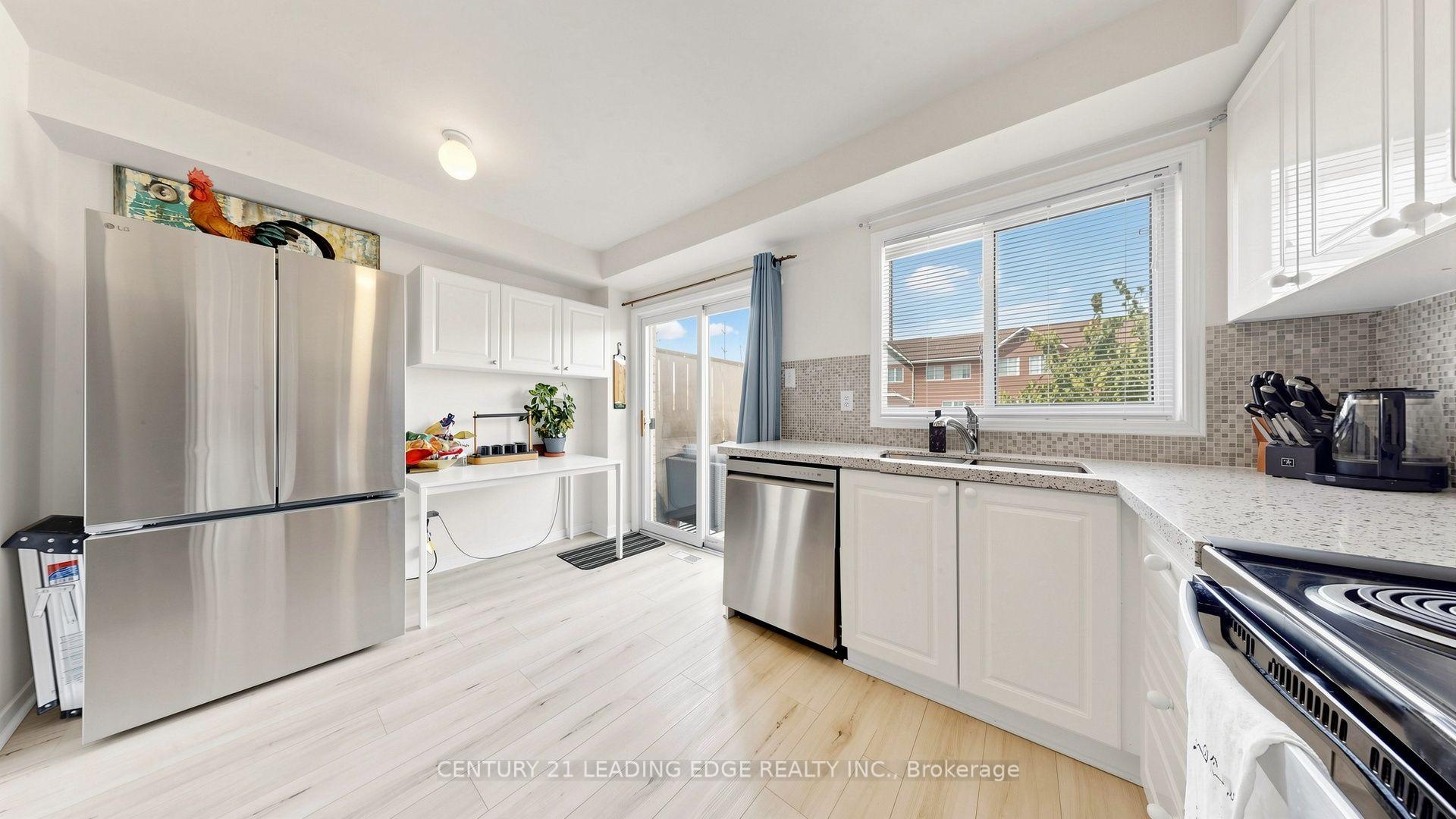 Photo 17 of 152 Bartley Drive, North York, Victoria Village — HOMEH