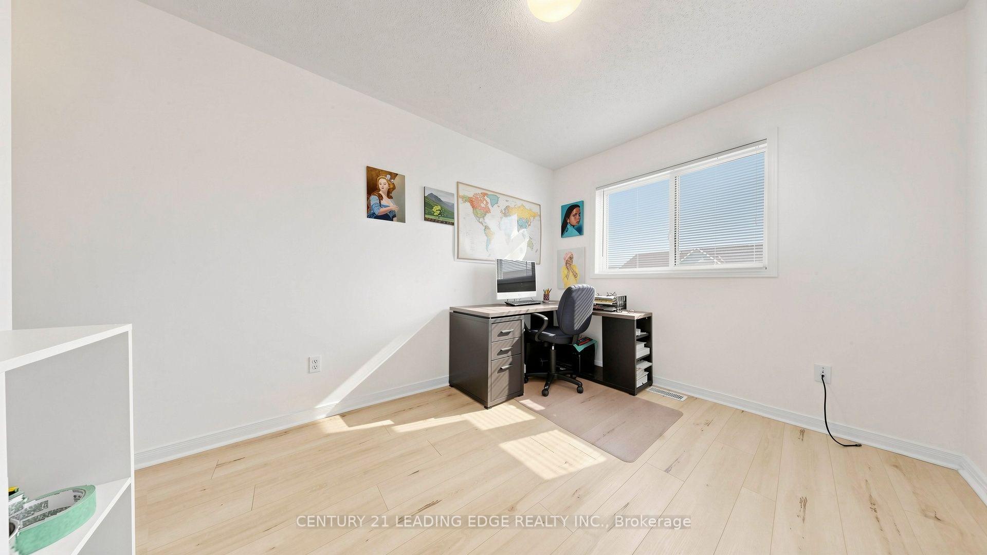 Photo 31 of 152 Bartley Drive, North York, Victoria Village — HOMEH