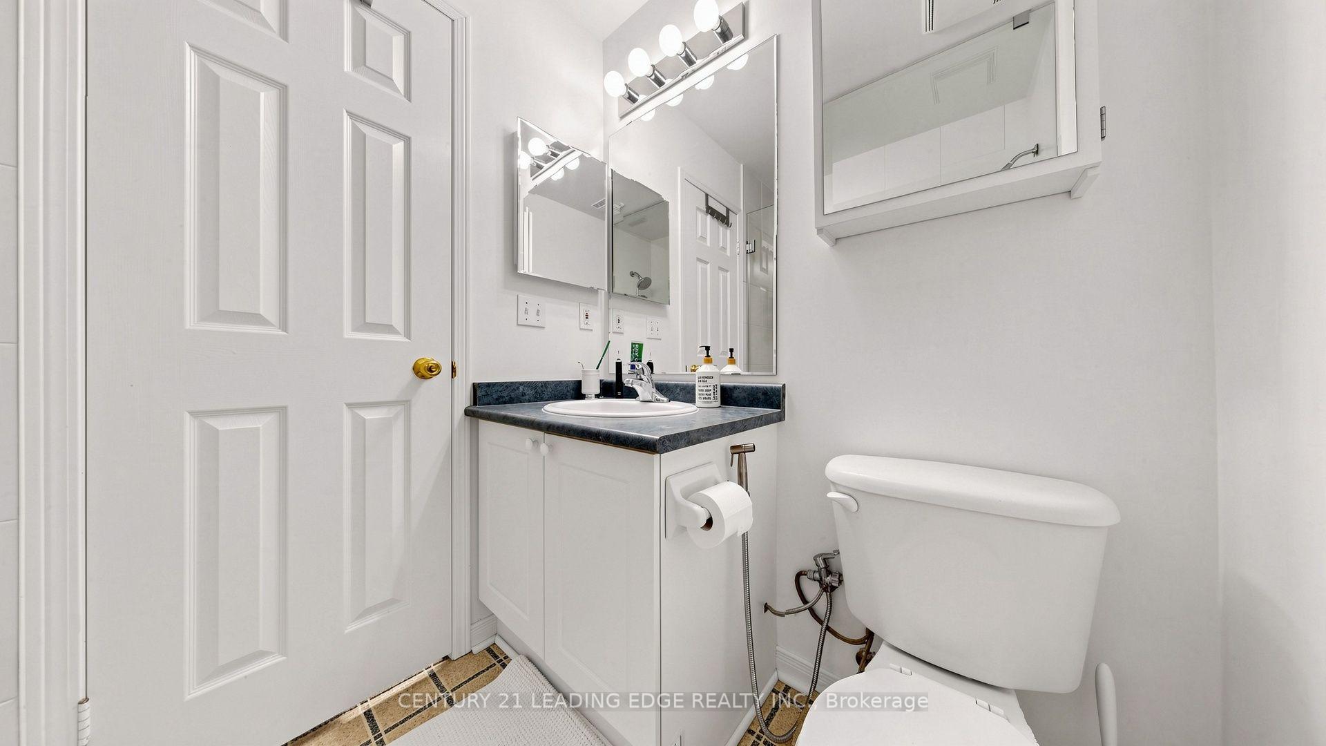 Photo 35 of 152 Bartley Drive, North York, Victoria Village — HOMEH