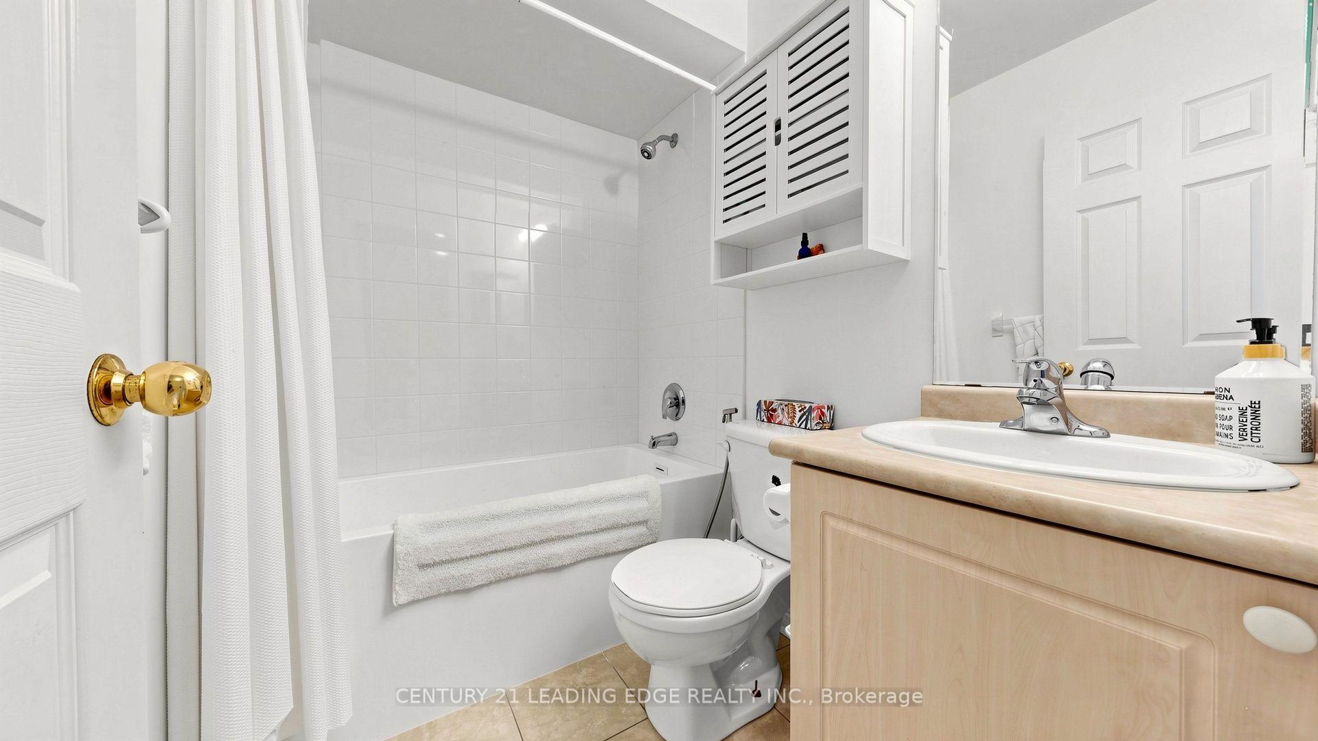 Photo 37 of 152 Bartley Drive, North York, Victoria Village — HOMEH