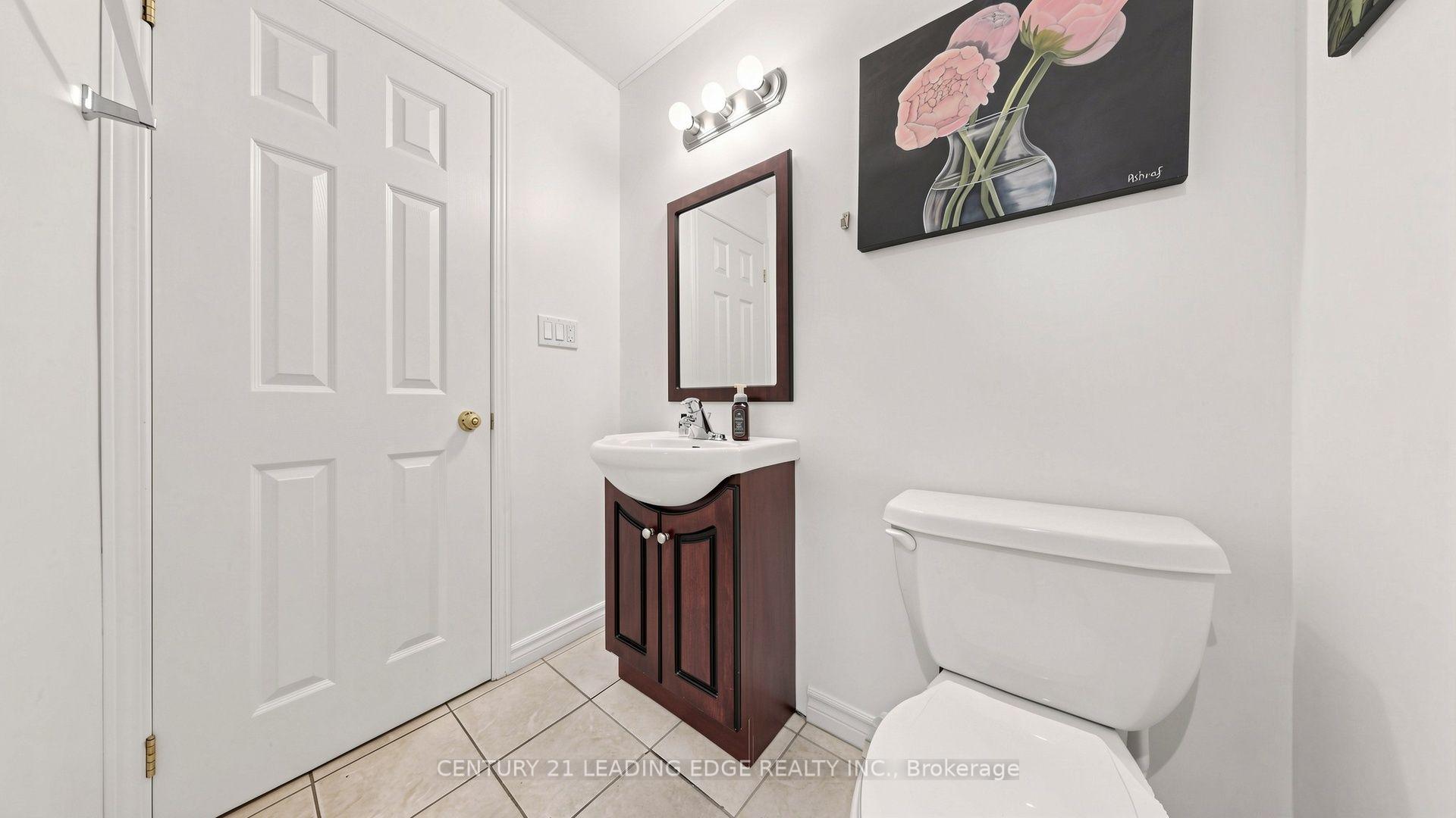 Photo 40 of 152 Bartley Drive, North York, Victoria Village — HOMEH
