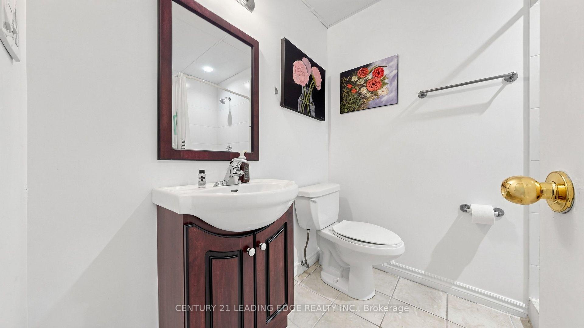Photo 41 of 152 Bartley Drive, North York, Victoria Village — HOMEH