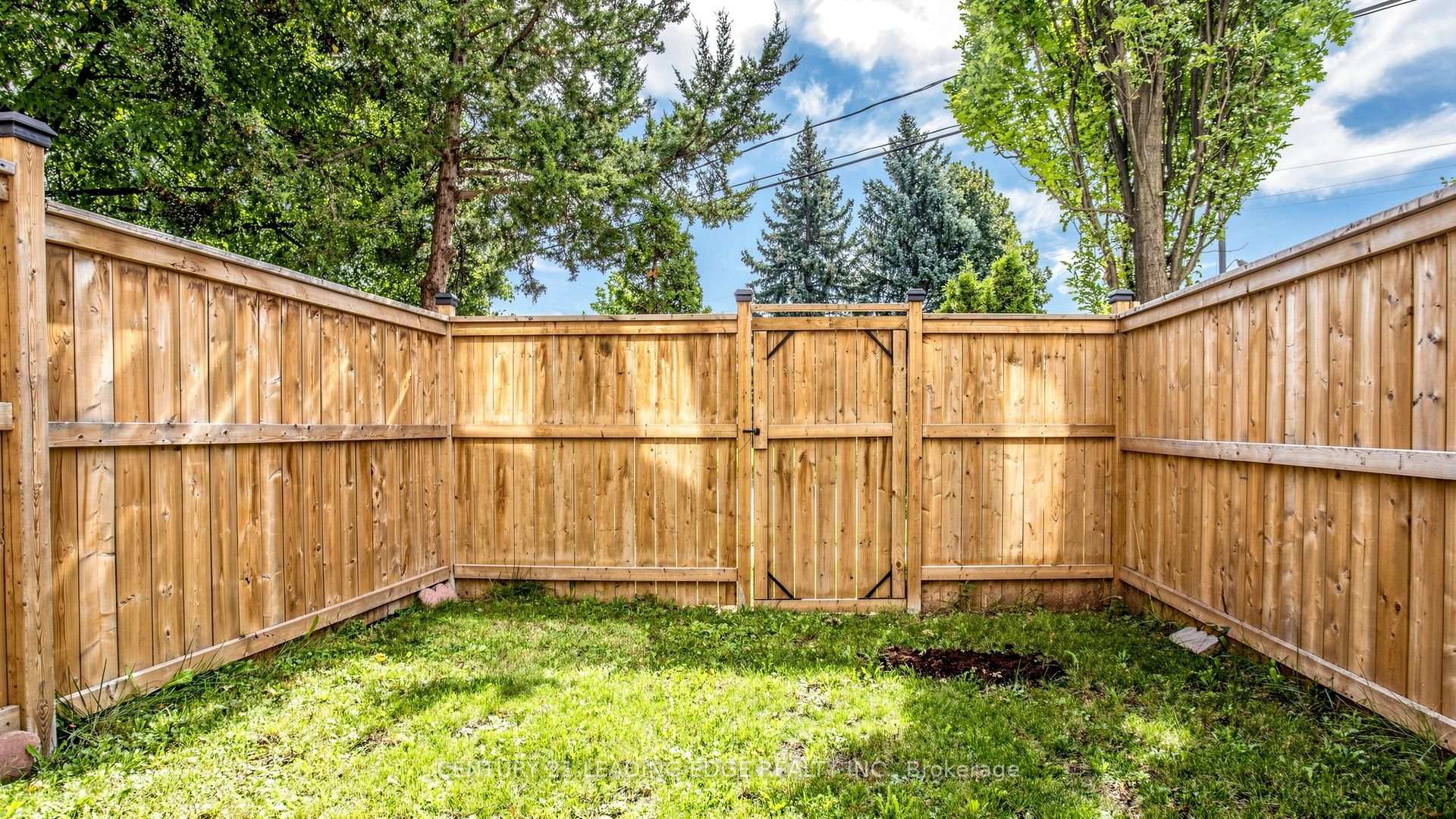 Photo 44 of 152 Bartley Drive, North York, Victoria Village — HOMEH