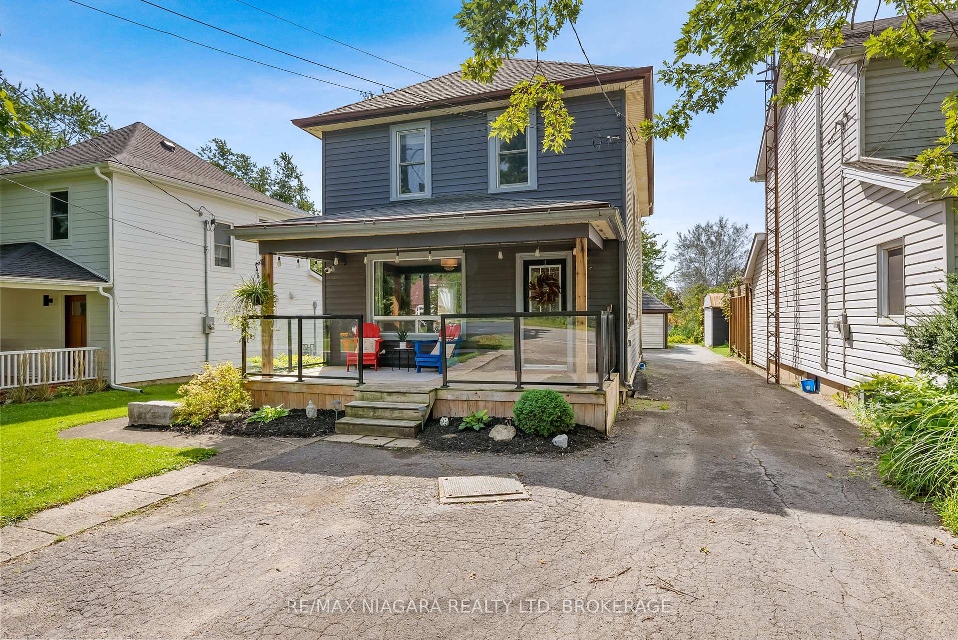 Photo 2 of 63 Bridge Street W, Thorold, Hurricane/Merrittville — HOMEH