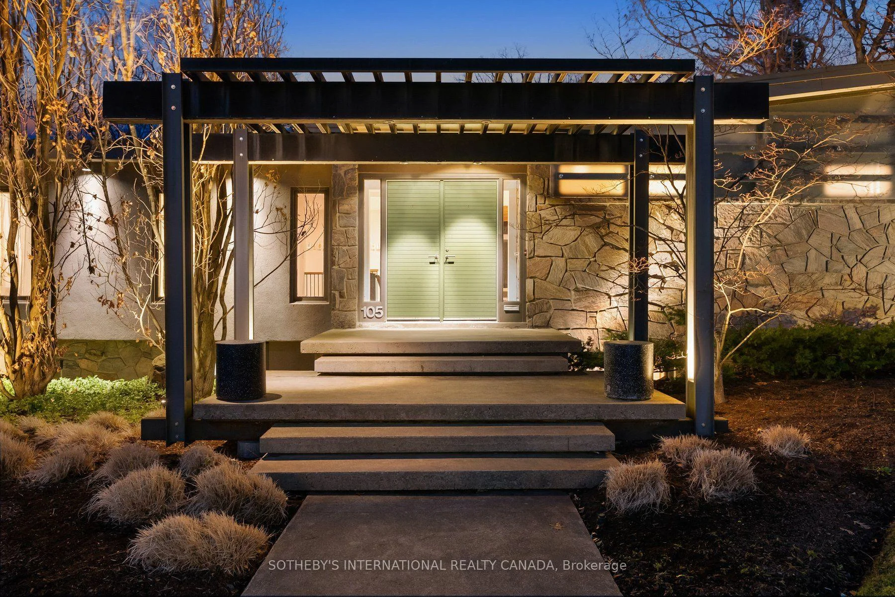 Photo 5 of 105 Marsdale Drive, St. Catharines, Glendale/Glenridge — HOMEH