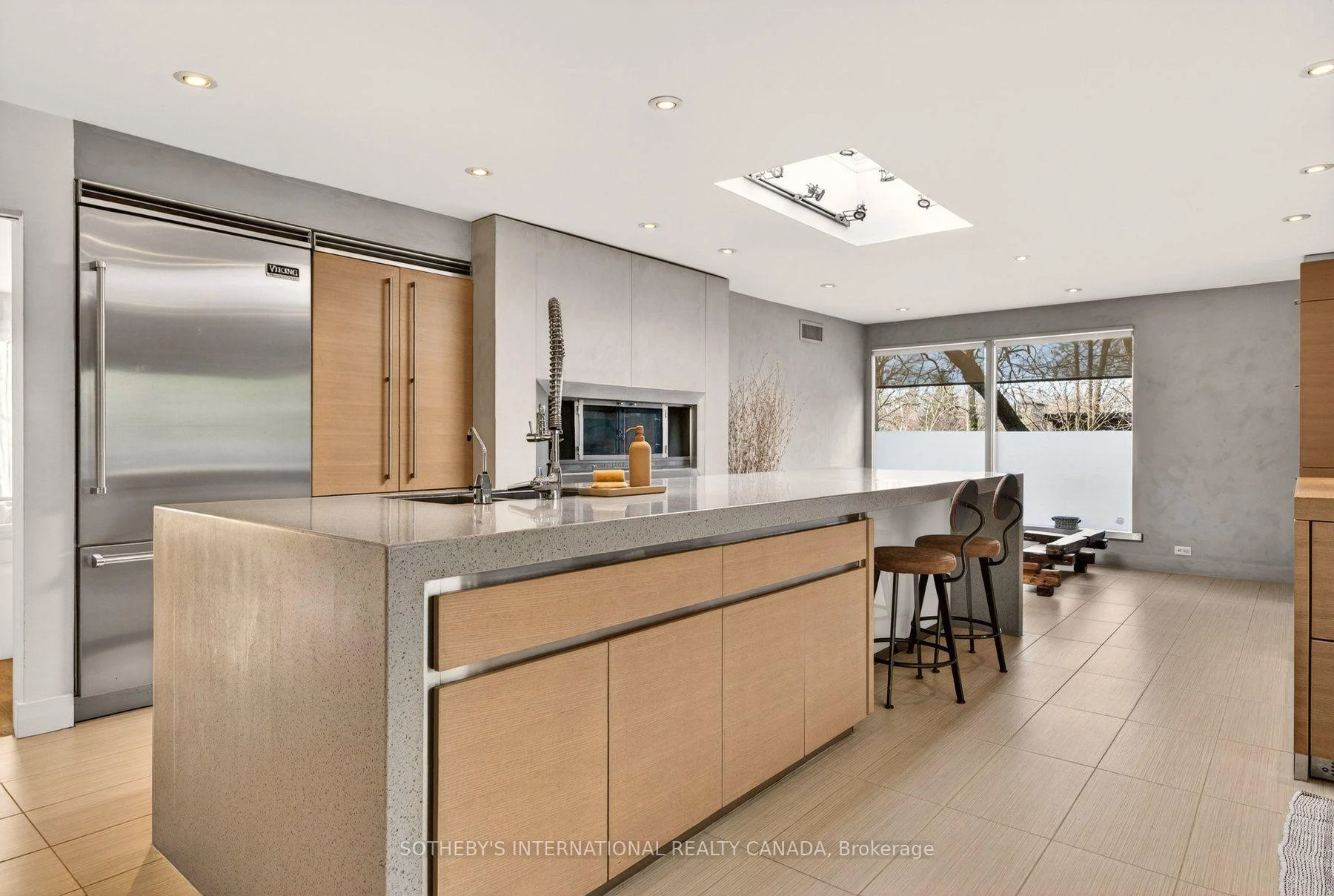 Photo 38 of 105 Marsdale Drive, St. Catharines, Glendale/Glenridge — HOMEH
